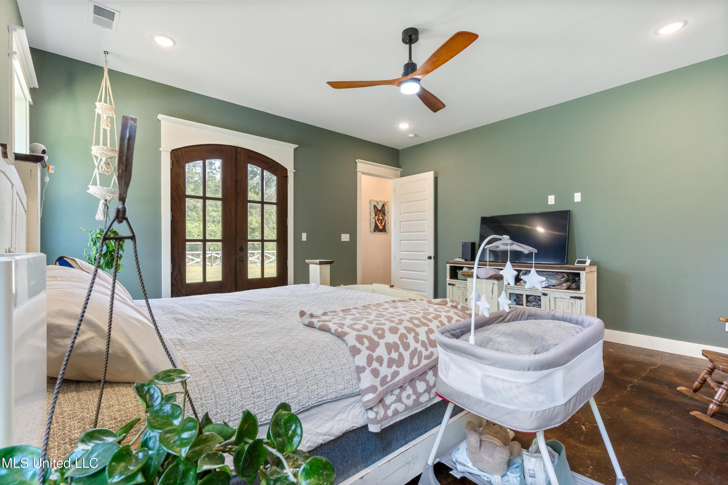 6978 Vaiden Road, Hernando, Mississippi image 33
