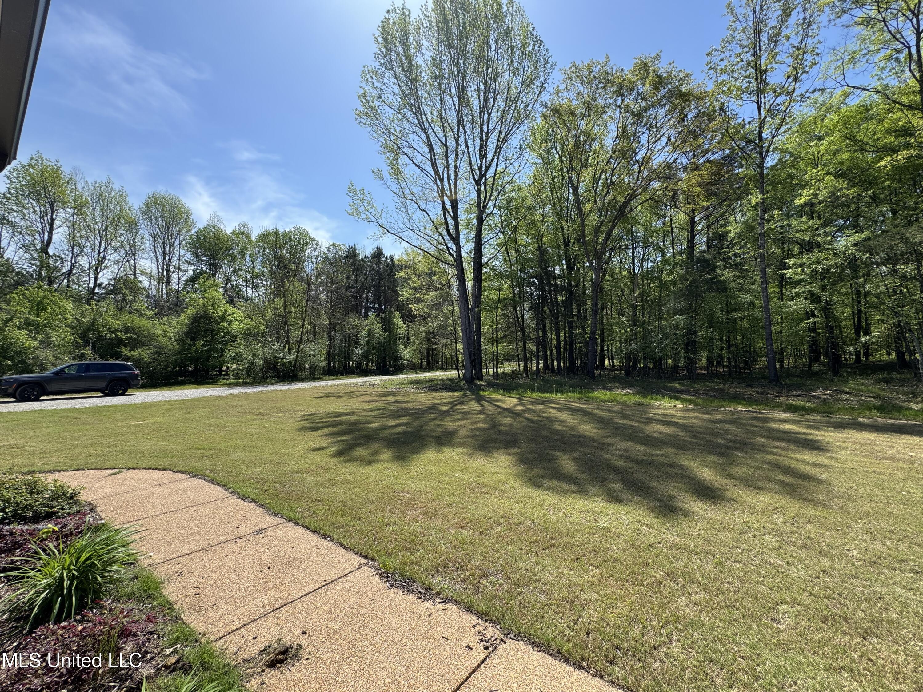 6978 Vaiden Road, Hernando, Mississippi image 11