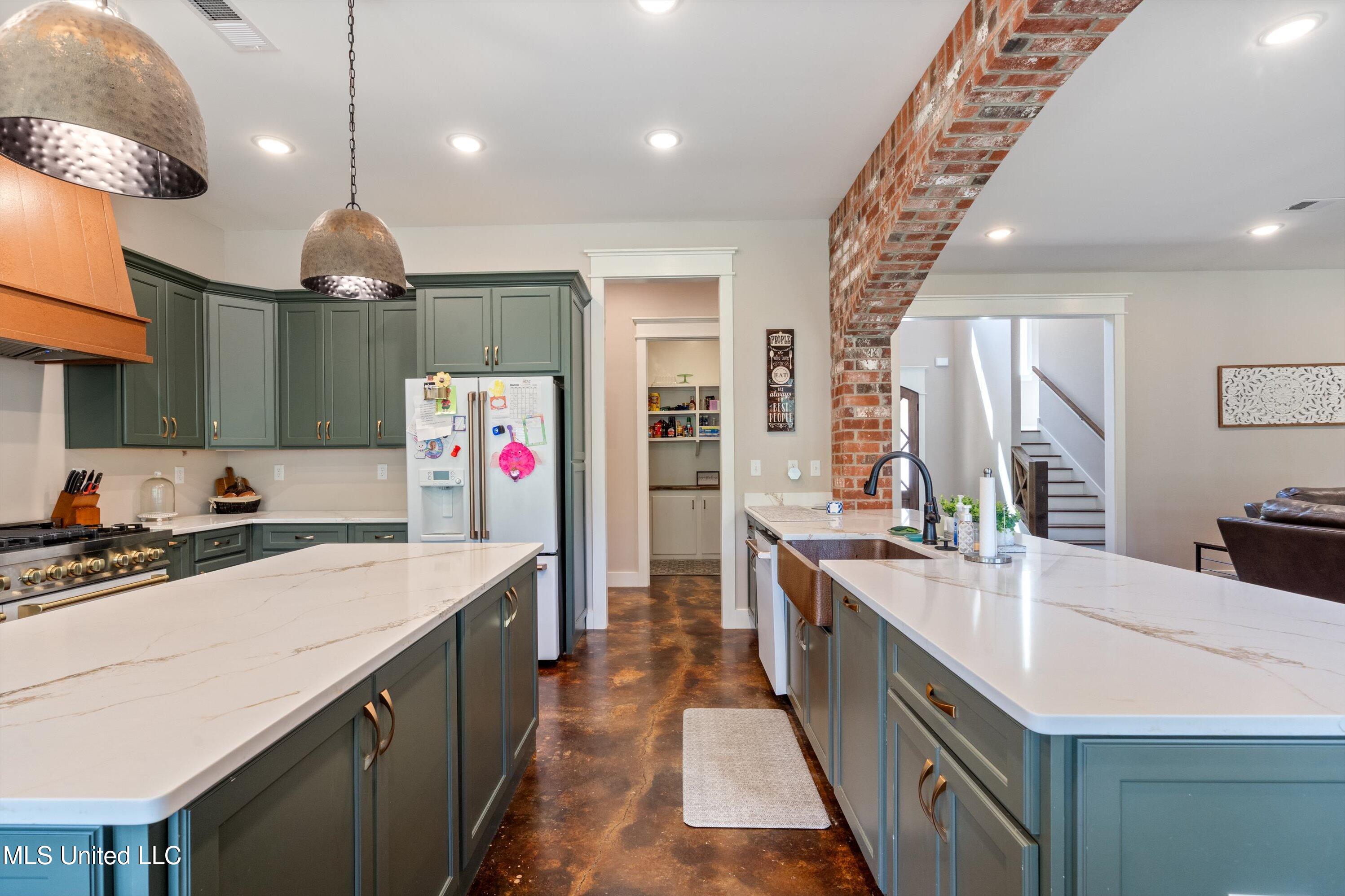 6978 Vaiden Road, Hernando, Mississippi image 27