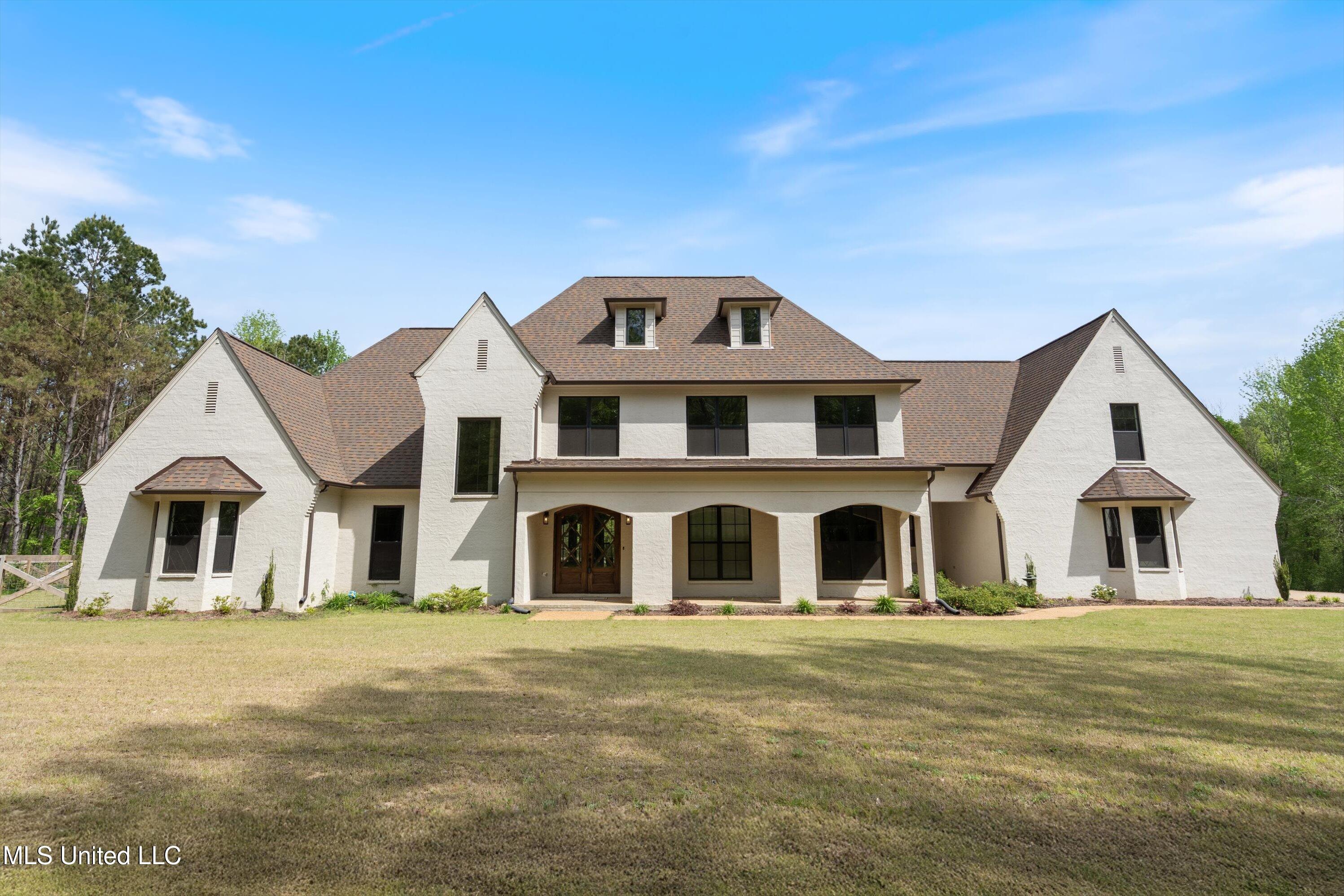6978 Vaiden Road, Hernando, Mississippi image 1