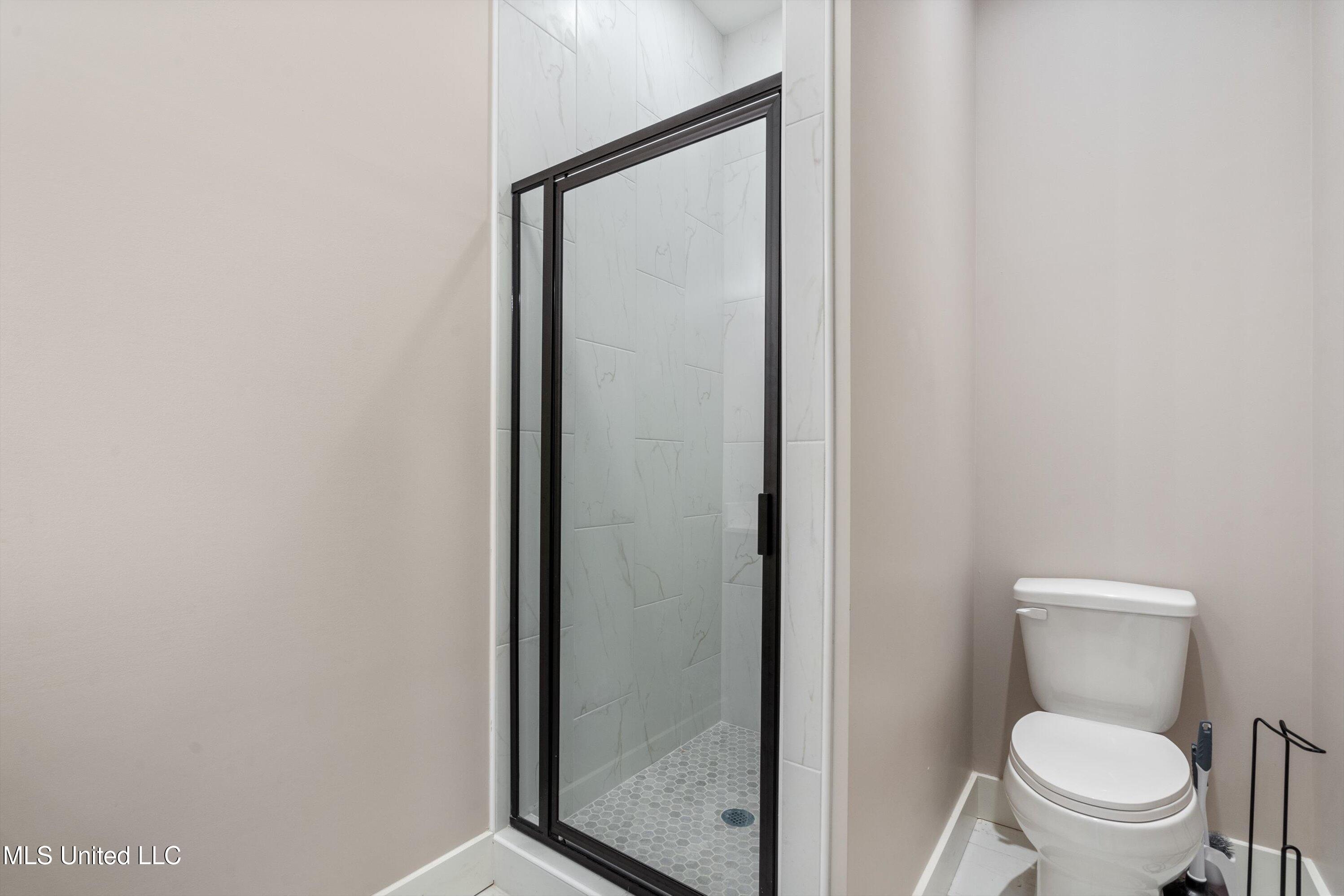 6978 Vaiden Road, Hernando, Mississippi image 30
