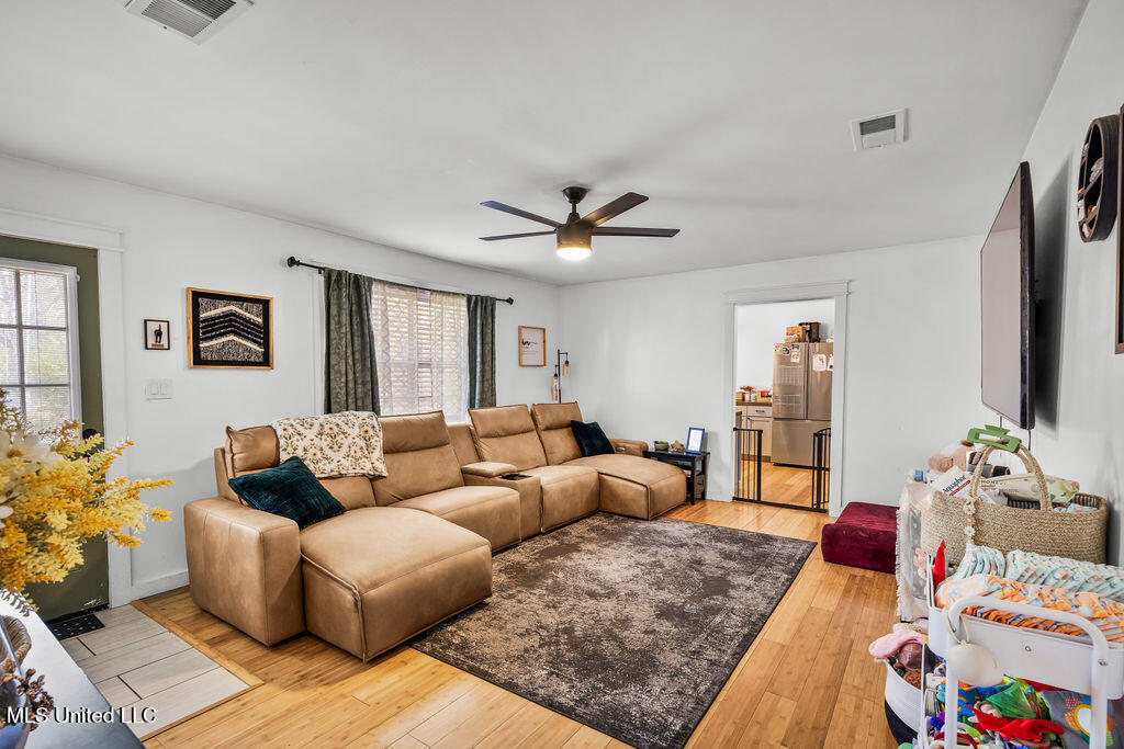 14314 Lemoyne Boulevard, Biloxi, Mississippi image 13