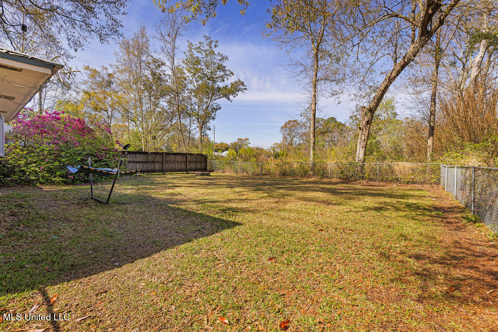 14314 Lemoyne Boulevard, Biloxi, Mississippi image 8