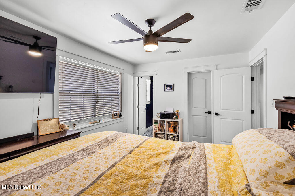 14314 Lemoyne Boulevard, Biloxi, Mississippi image 22