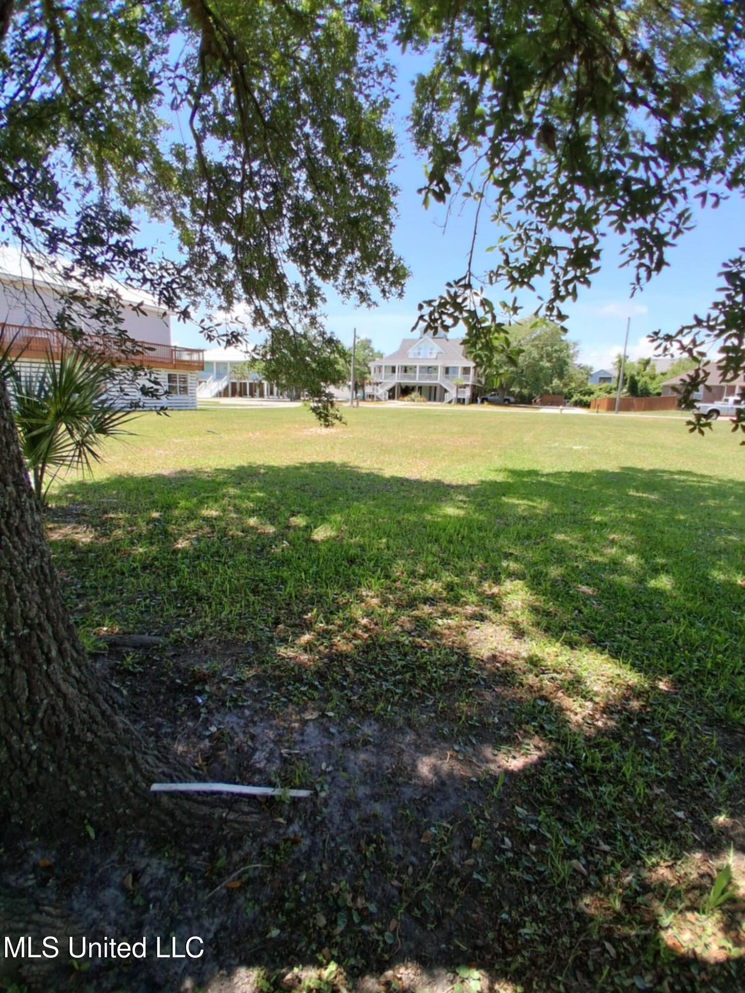301 S Seashore Avenue, Long Beach, Mississippi image 7