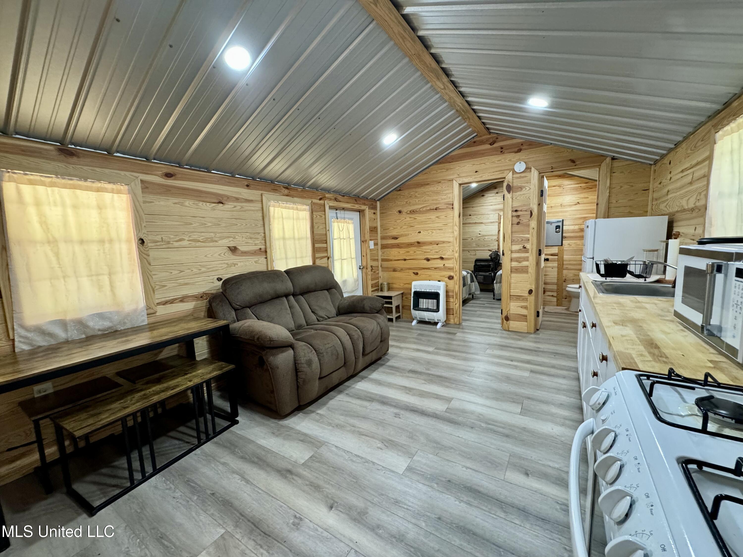 1131 Cauthen Road, Camden, Mississippi image 10