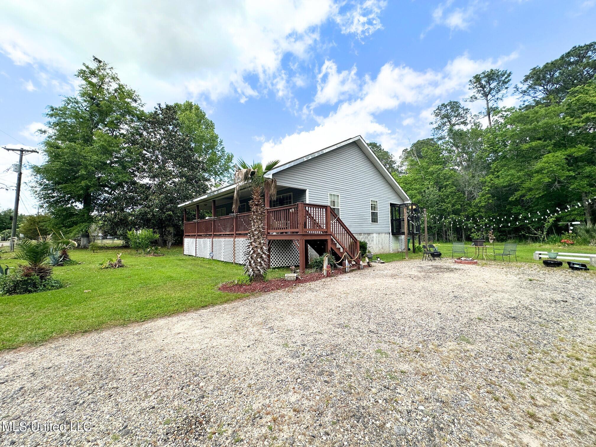 7204 Elder Ferry Road, Moss Point, Mississippi image 4
