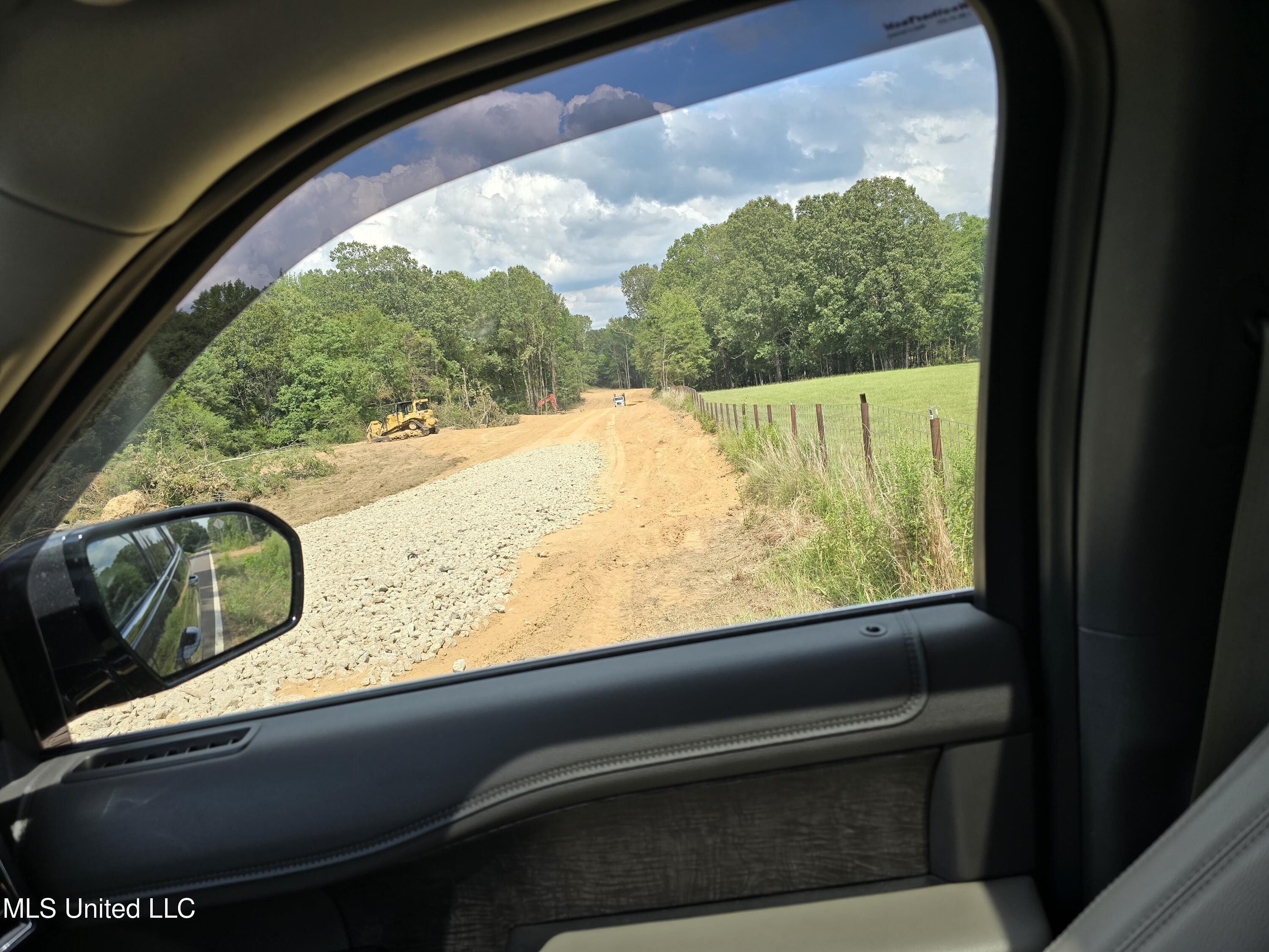 0009 Yellow Dog Road, Senatobia, Mississippi image 1