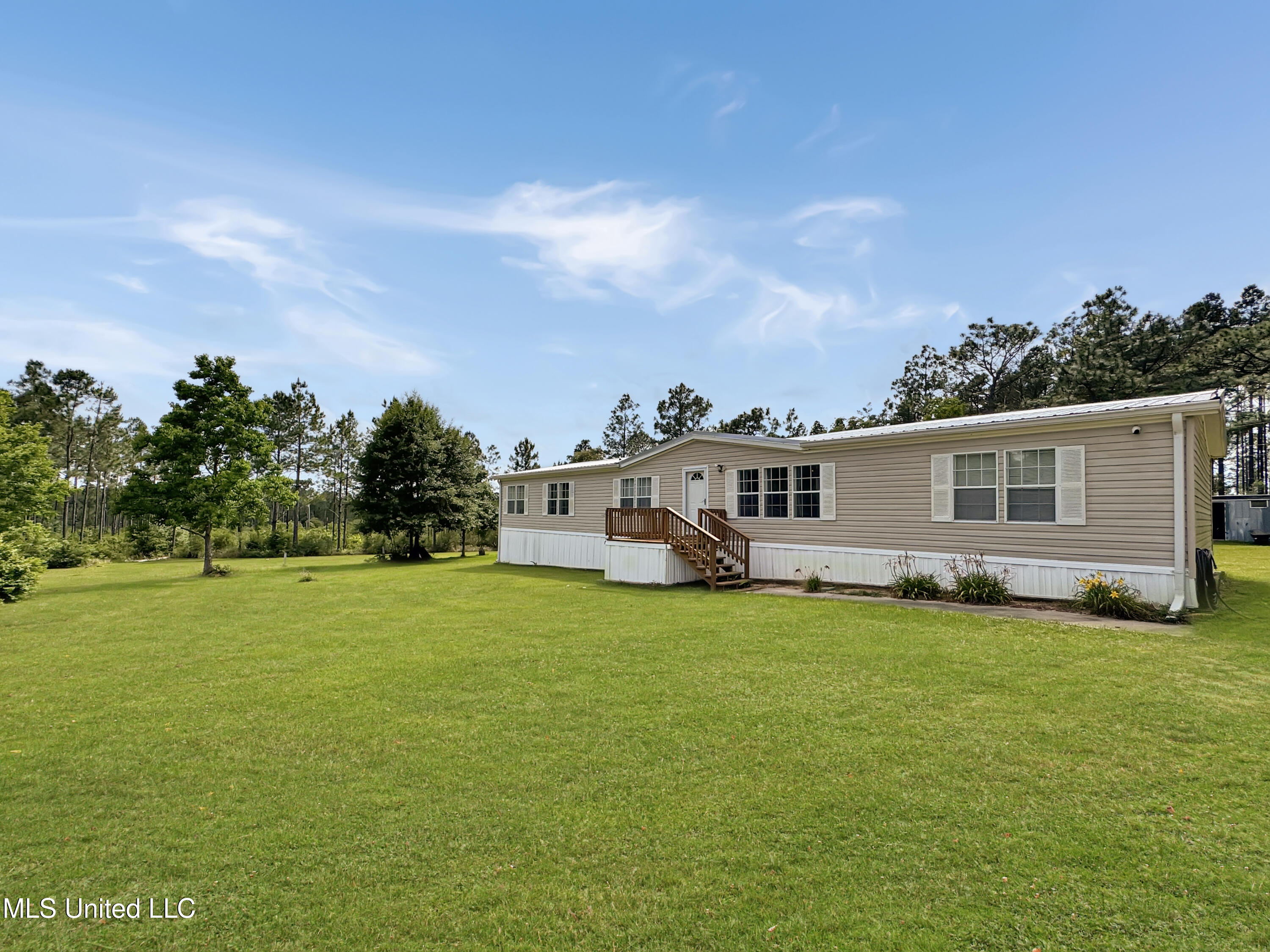 21620 Mcdowell Road, Saucier, Mississippi image 1