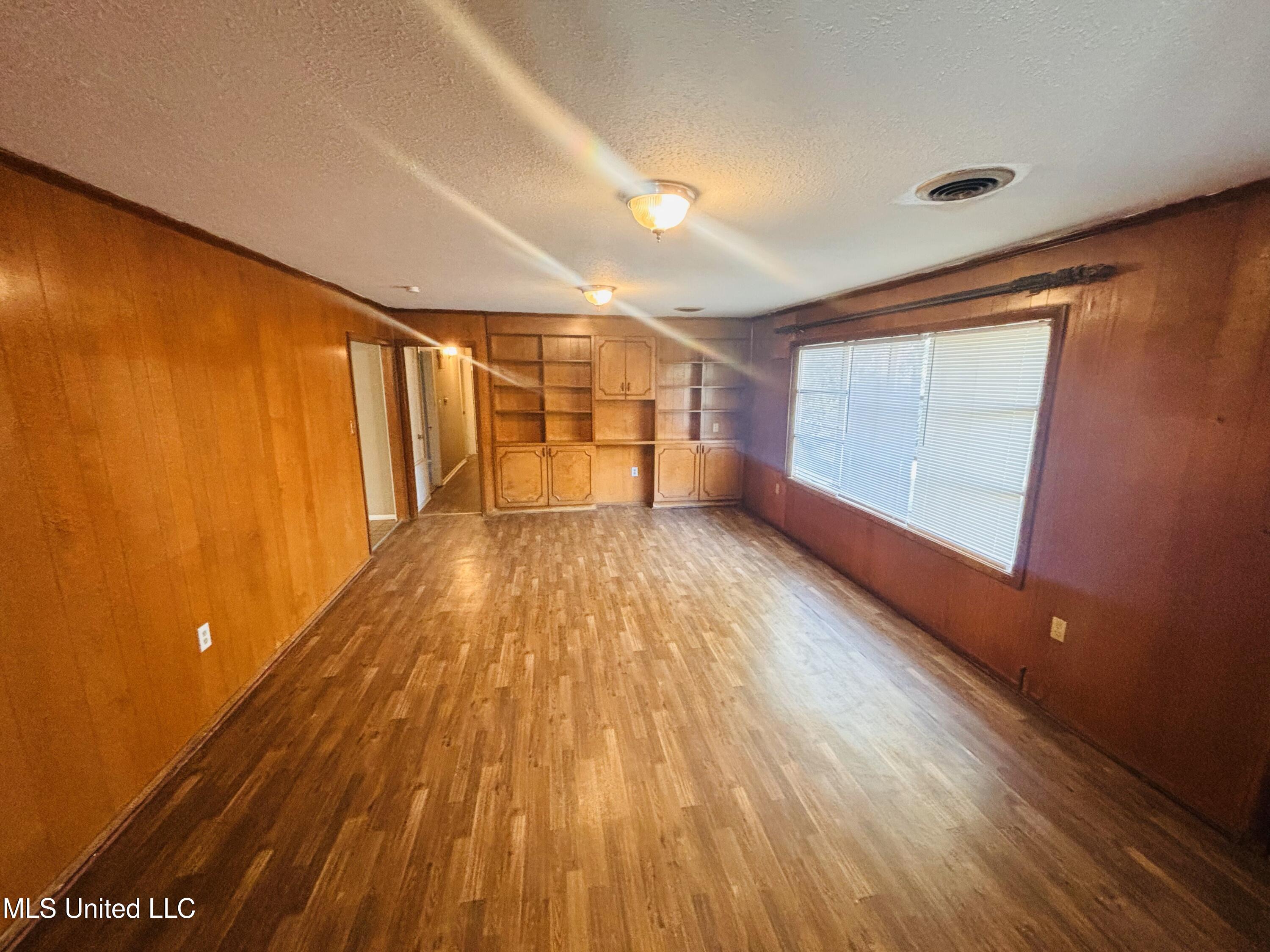 2605 Cliffwood Drive, Jackson, Mississippi image 7