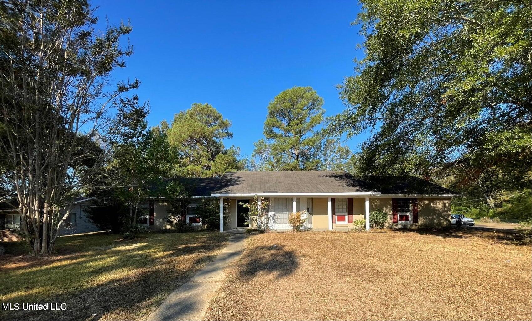 2605 Cliffwood Drive, Jackson, Mississippi image 2