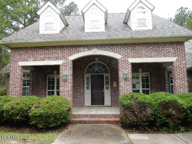 8 Auburn Lane, Hattiesburg, Mississippi image 5