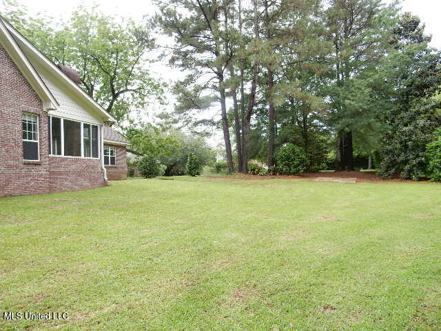 8 Auburn Lane, Hattiesburg, Mississippi image 32