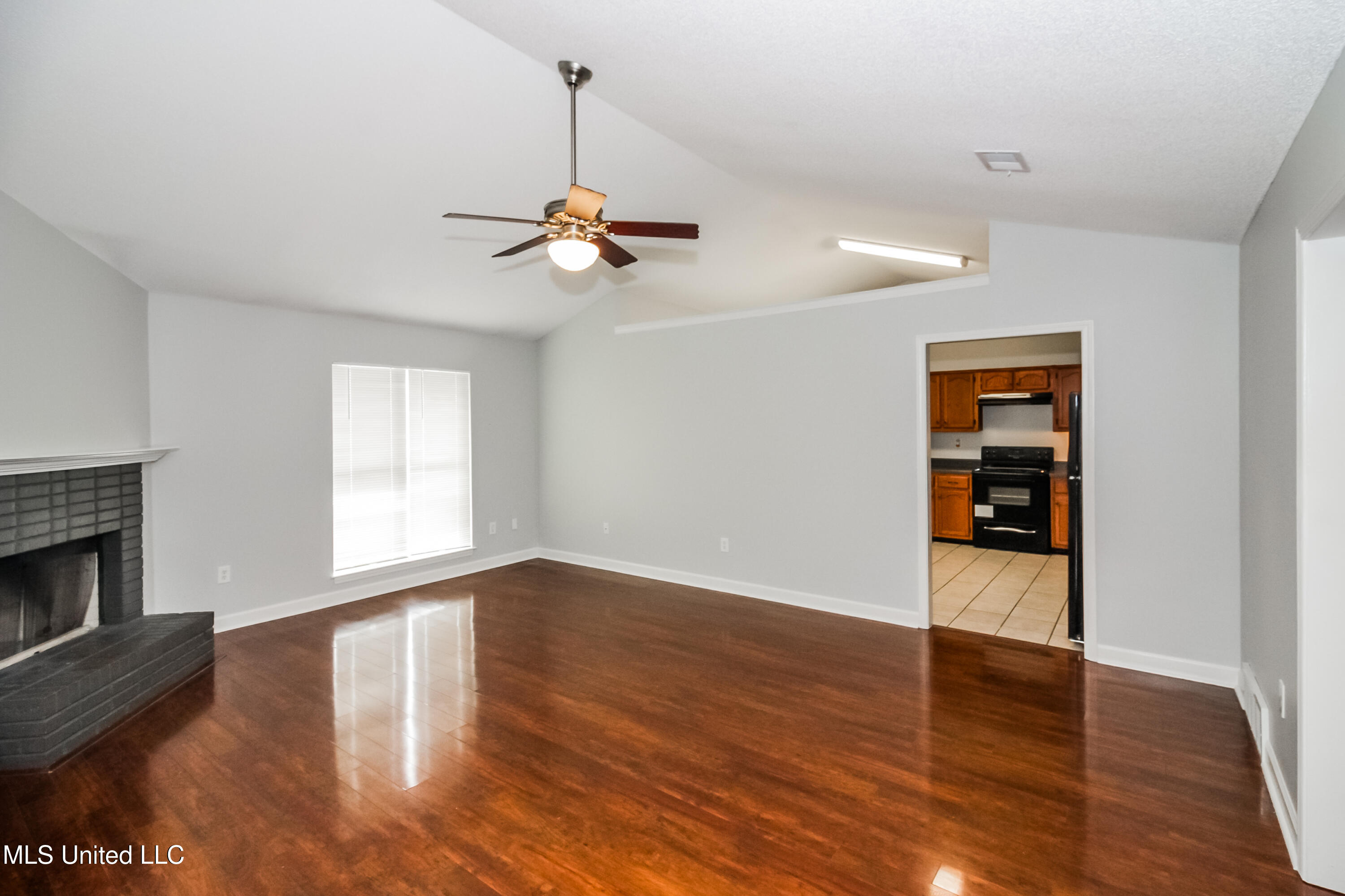 7260 Dunbarton Drive, Horn Lake, Mississippi image 2