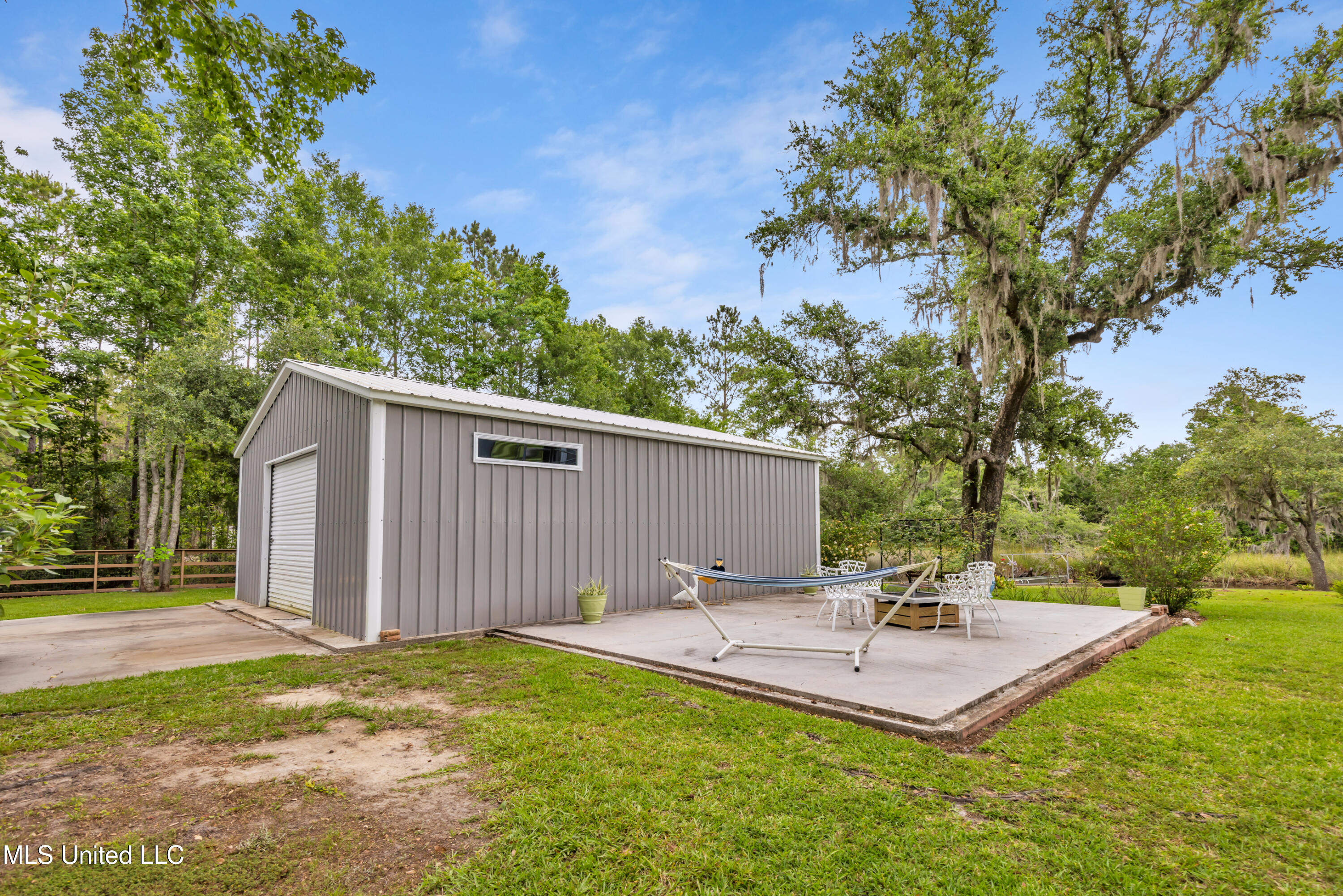 25545 Winding Way Drive, Pass Christian, Mississippi image 12