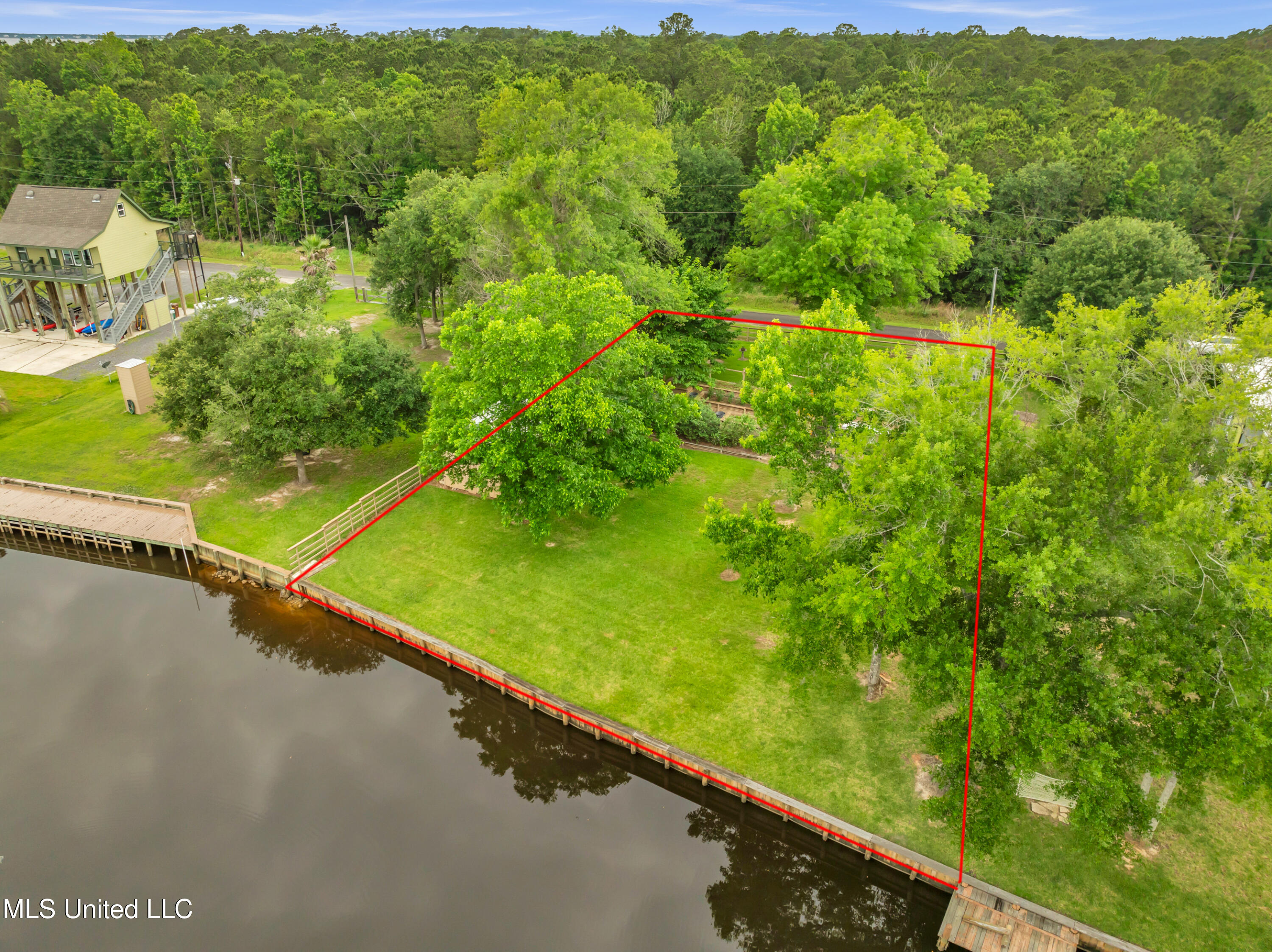 25545 Winding Way Drive, Pass Christian, Mississippi image 46