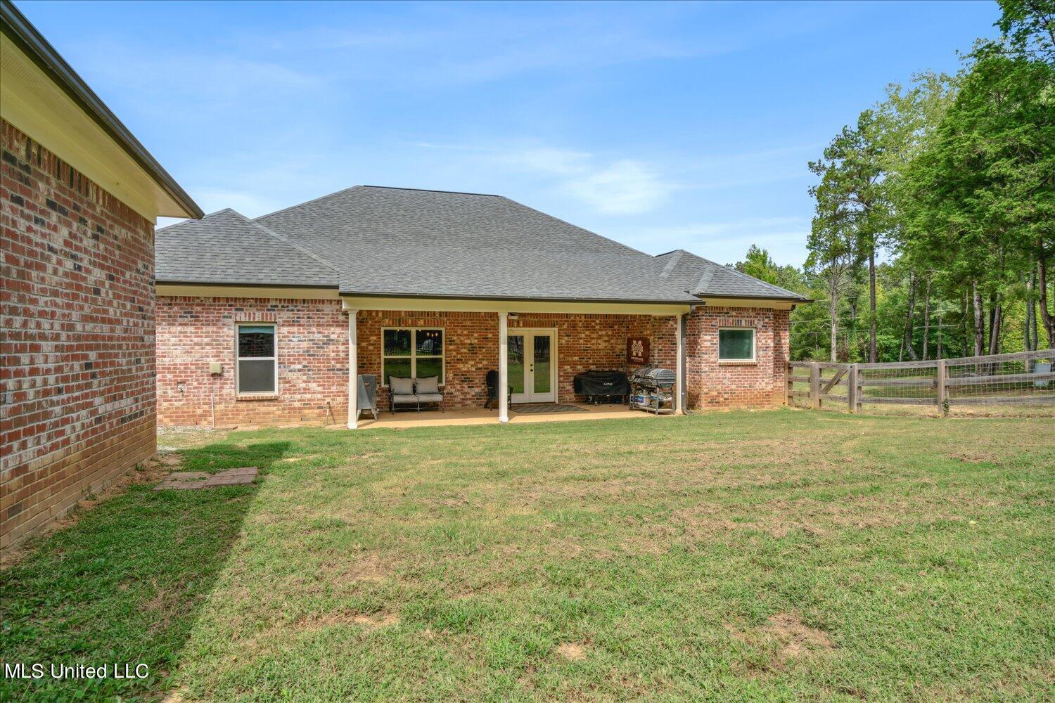 111 S Acorn, Coldwater, Mississippi image 34