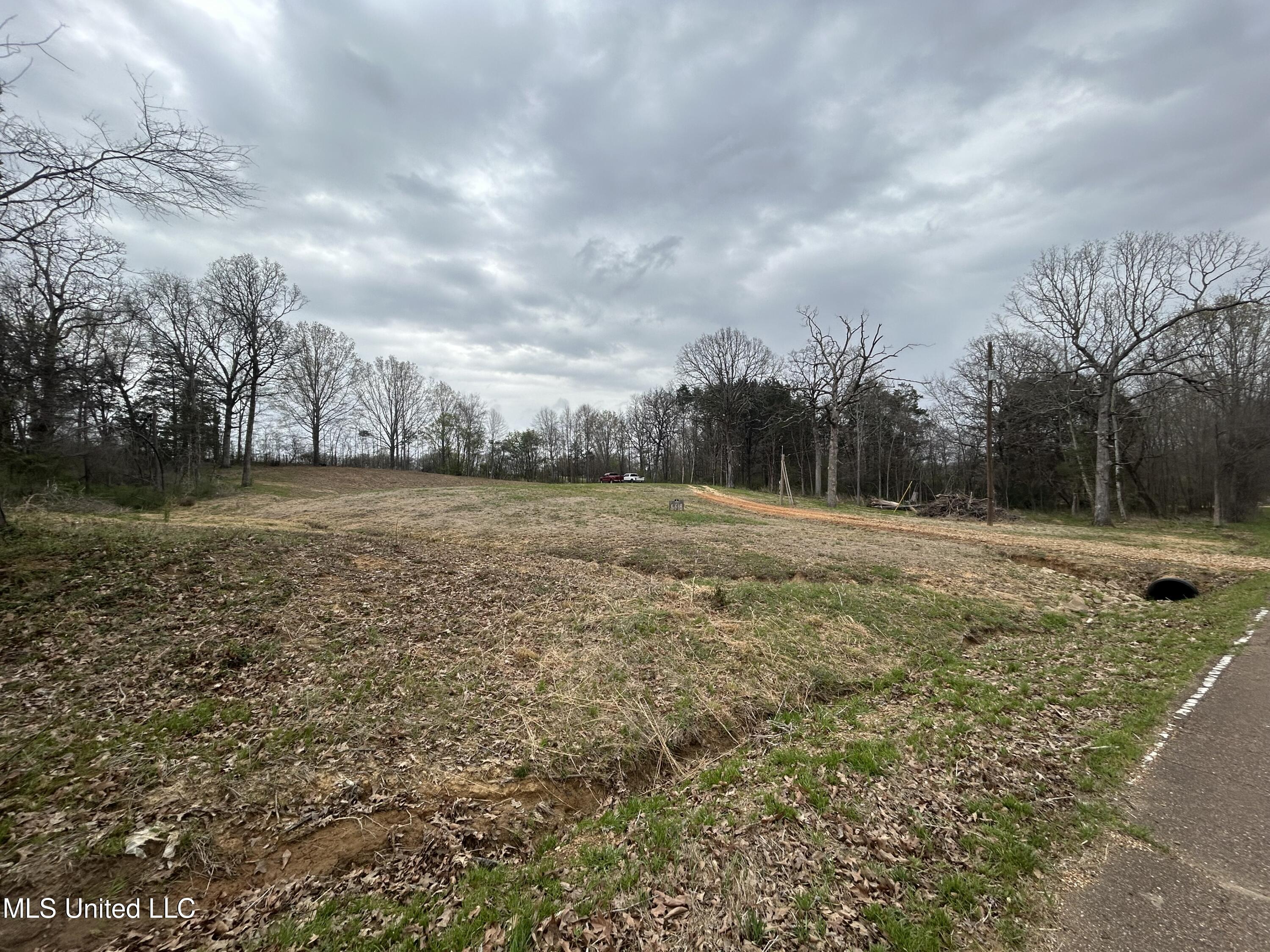 5618 Countyline Rd Road, Hernando, Mississippi image 3