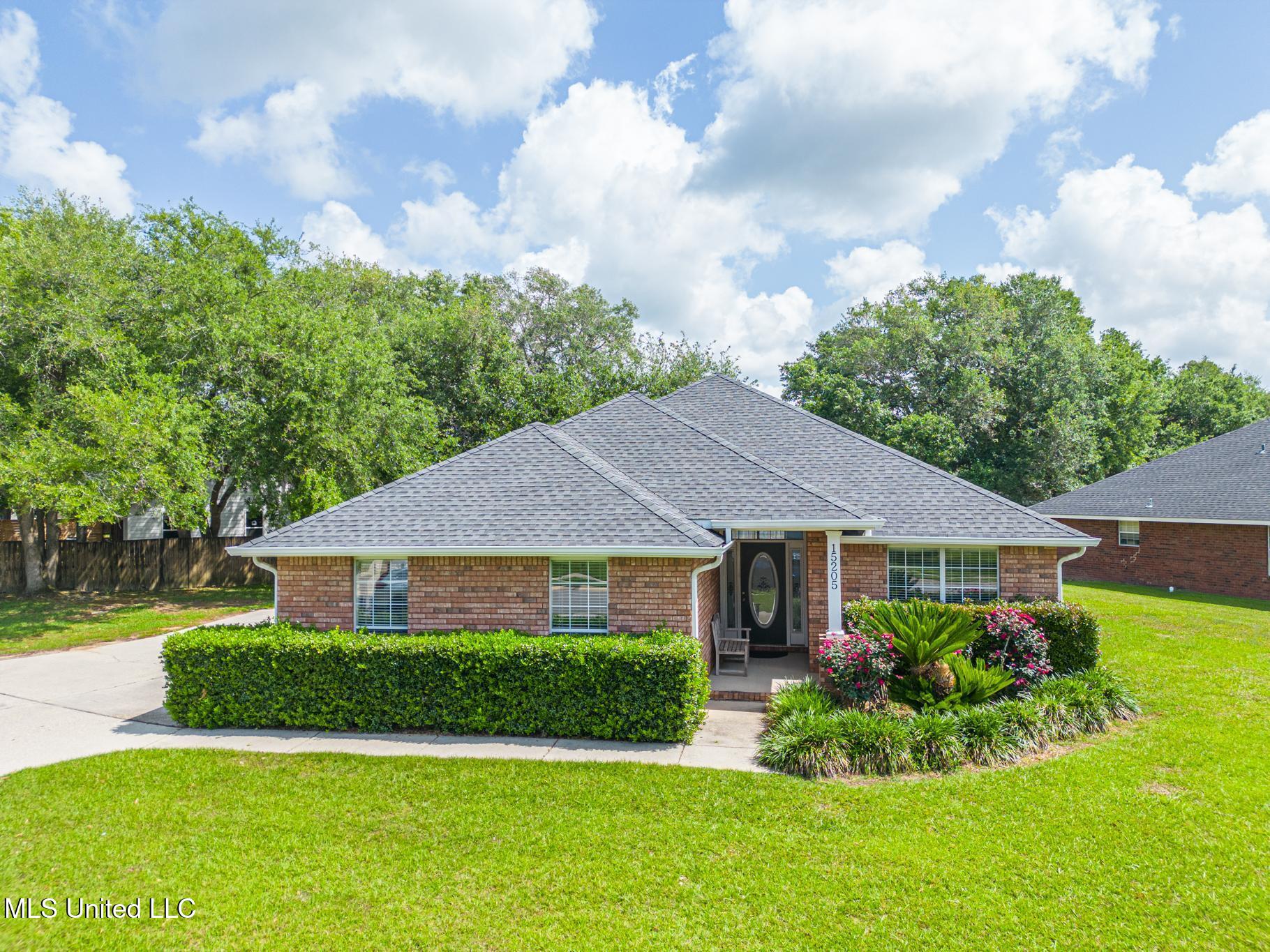 15205 Cedar Springs Drive, Biloxi, Mississippi image 1