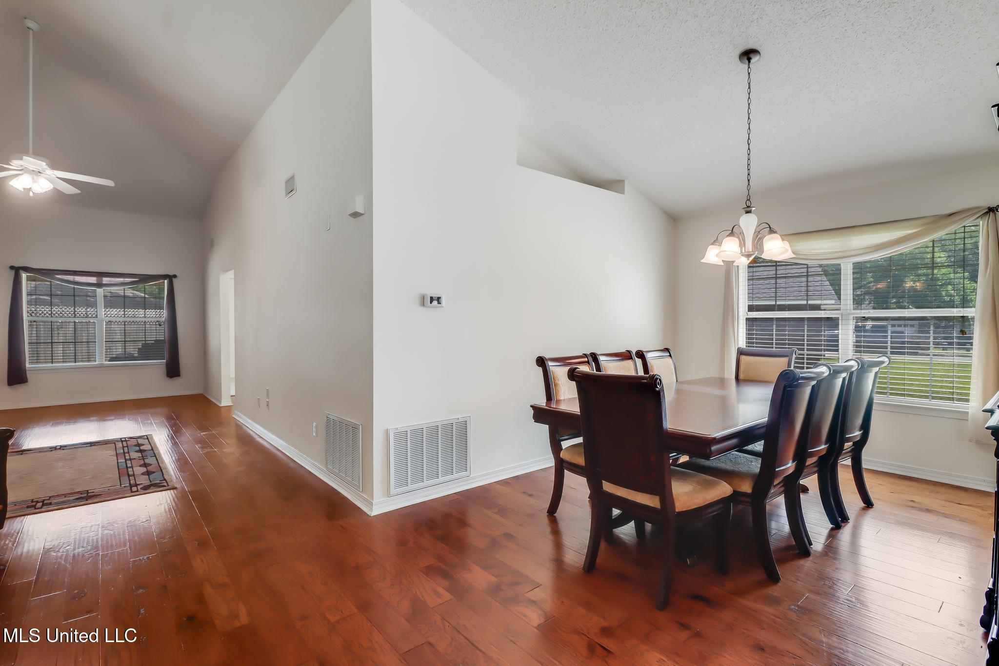 15205 Cedar Springs Drive, Biloxi, Mississippi image 4