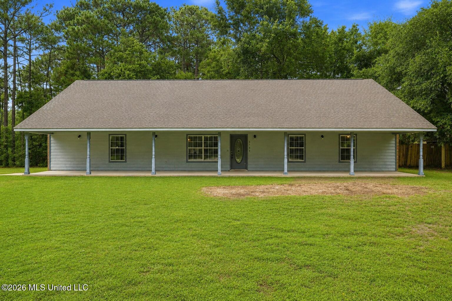 Photo 1 of 25 — 6102 Center Street, Ocean Springs, MS 39564