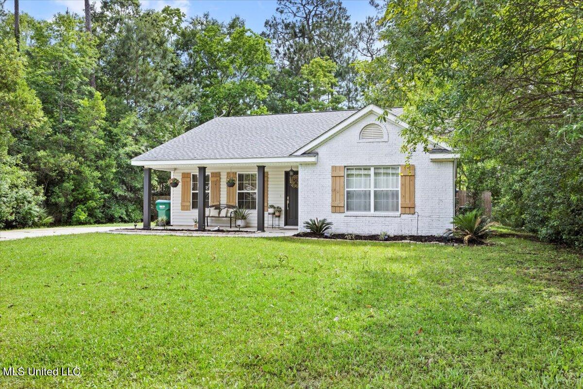 8724 Goodland Drive, Gautier, Mississippi image 3