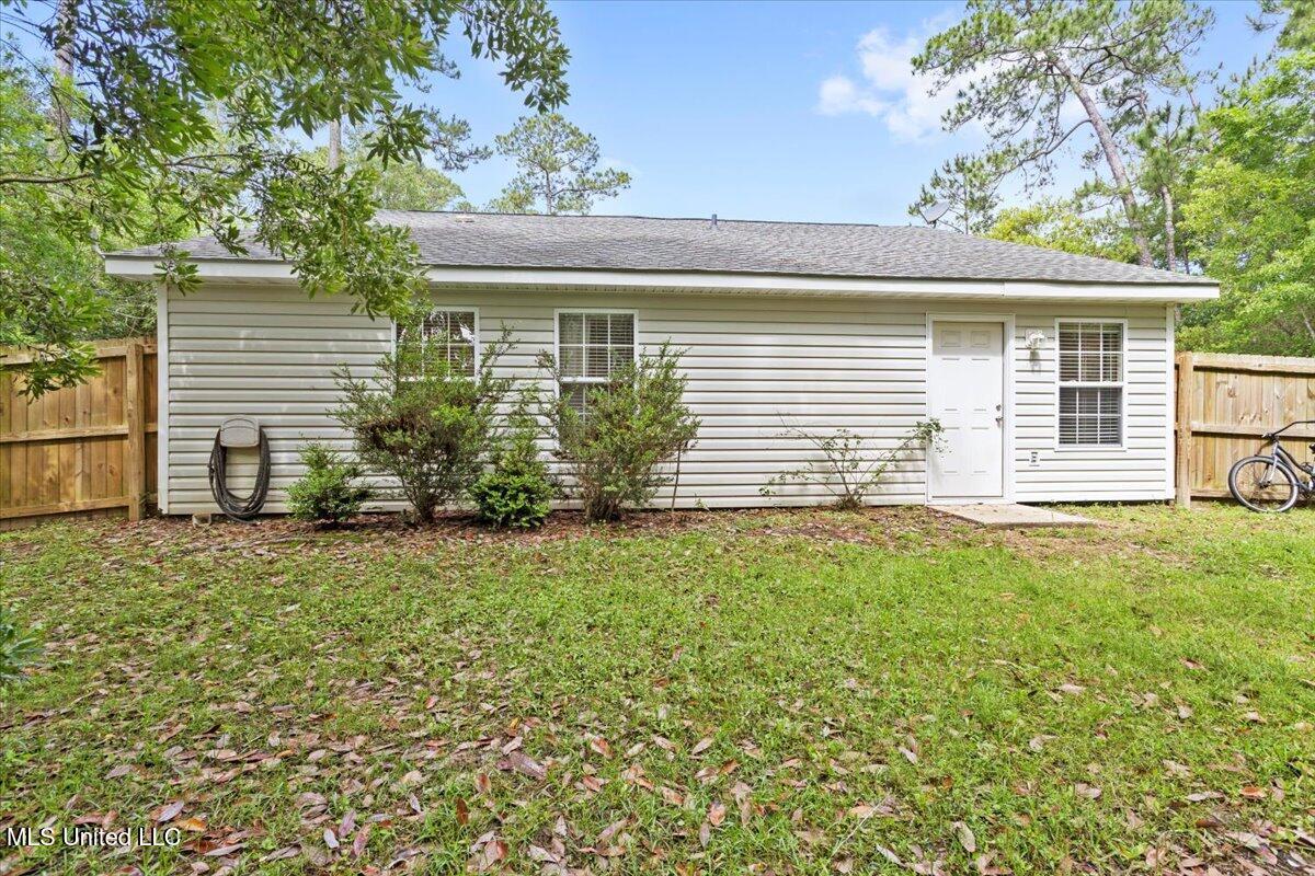 8724 Goodland Drive, Gautier, Mississippi image 23