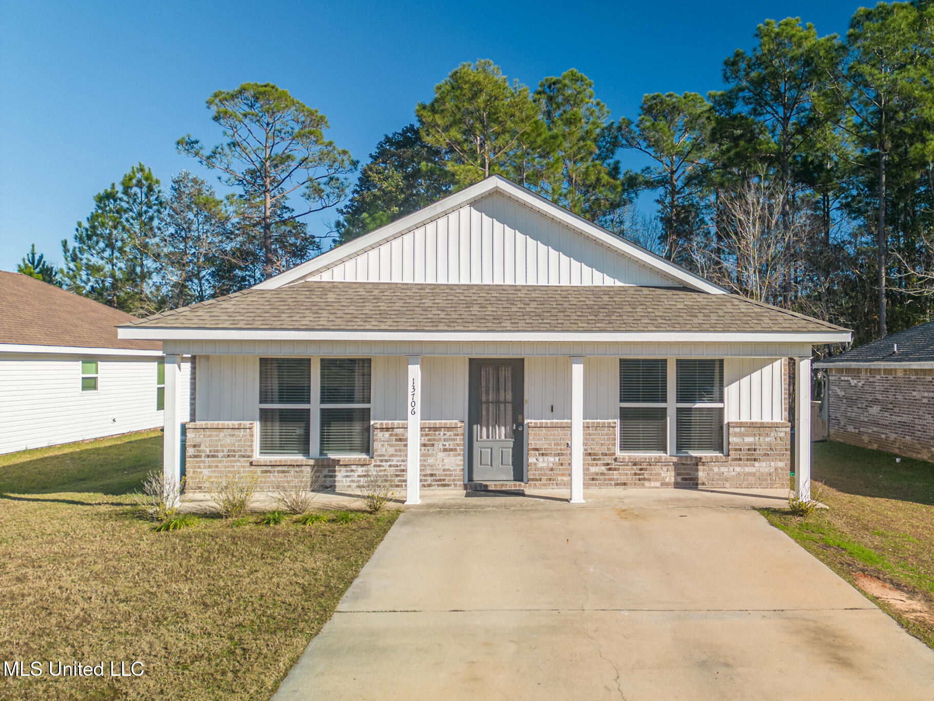 13706 Lawton Lane, Gulfport, Mississippi image 1