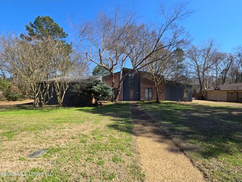Homes For Sale - 5422 River Thames Road<br/> Jackson, MS 39211