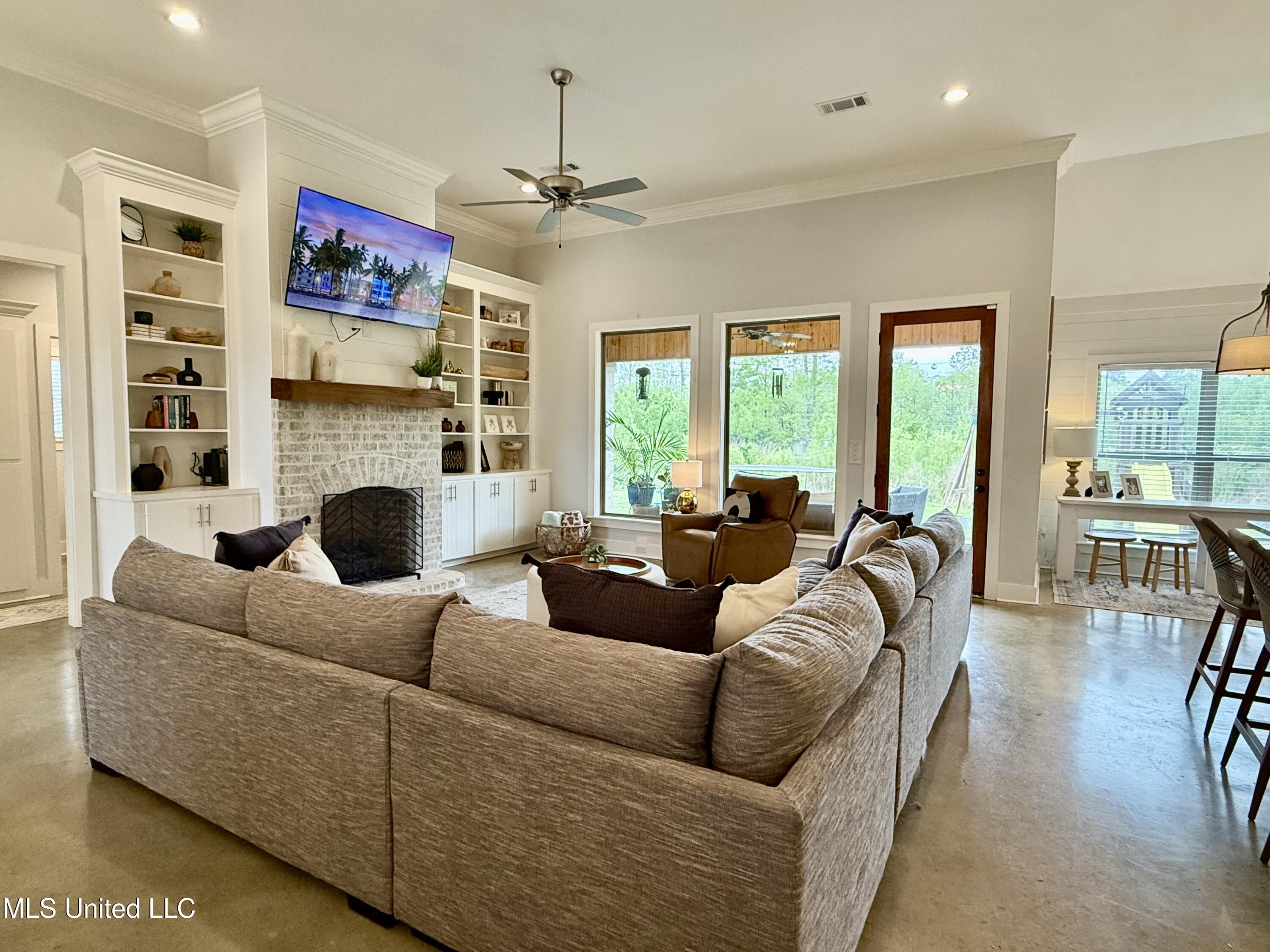 631 Wild Horse Lane, Brandon, Mississippi image 13
