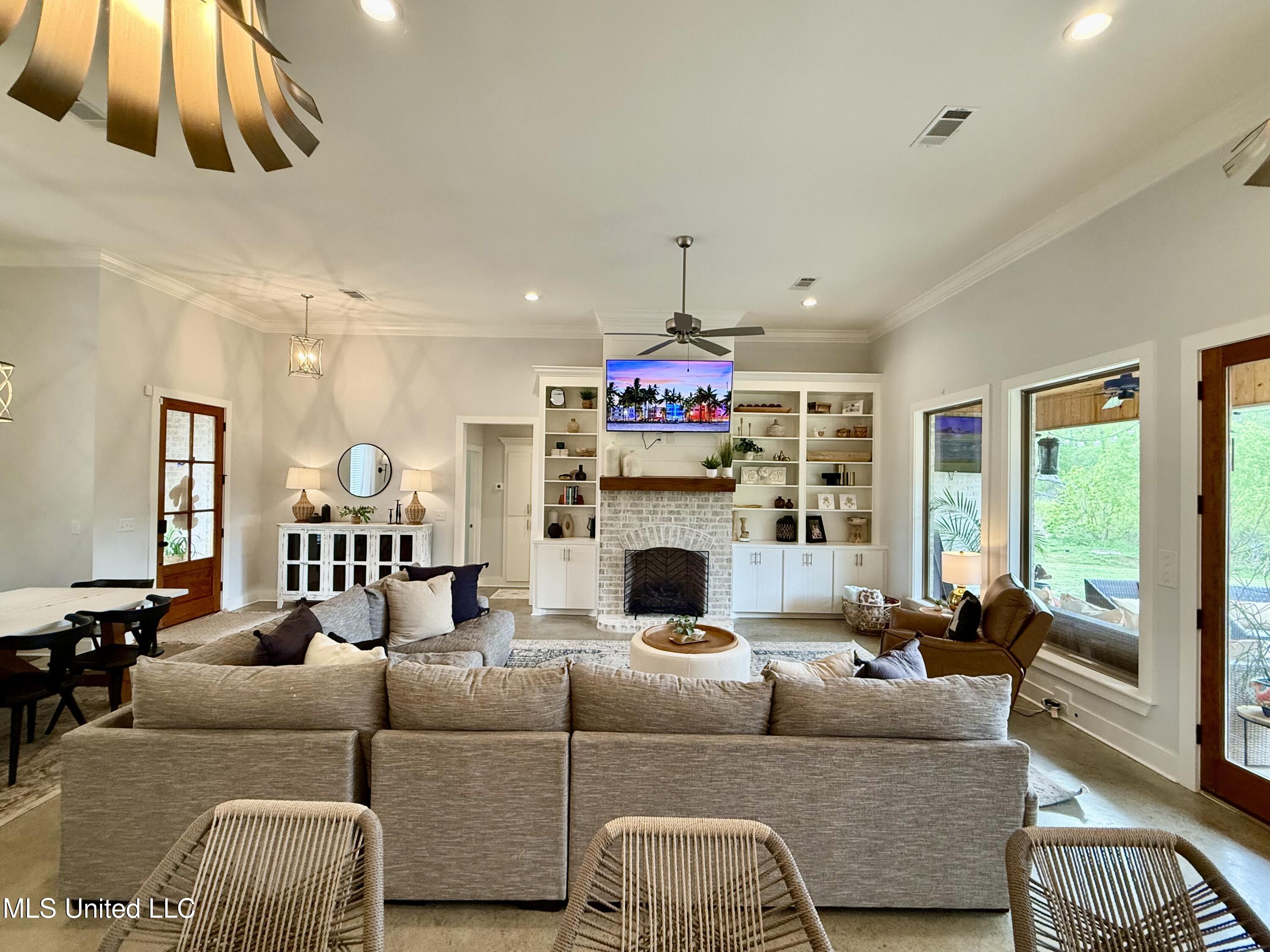 631 Wild Horse Lane, Brandon, Mississippi image 11