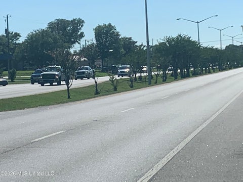 Vacant Land For Sale - W Bienville Boulevard<br/> Ocean Springs, MS 39564