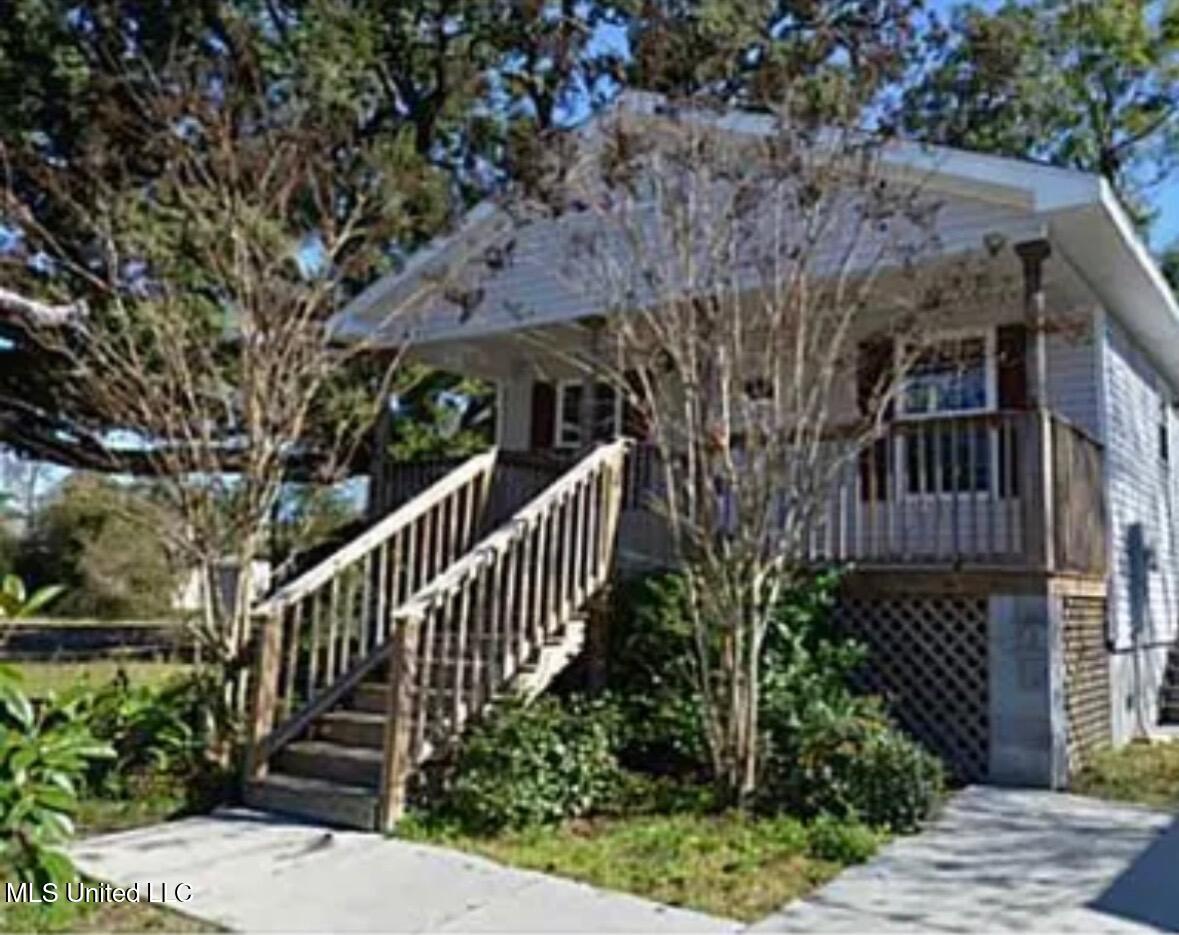318 Nixon Street, Biloxi, Mississippi image 1