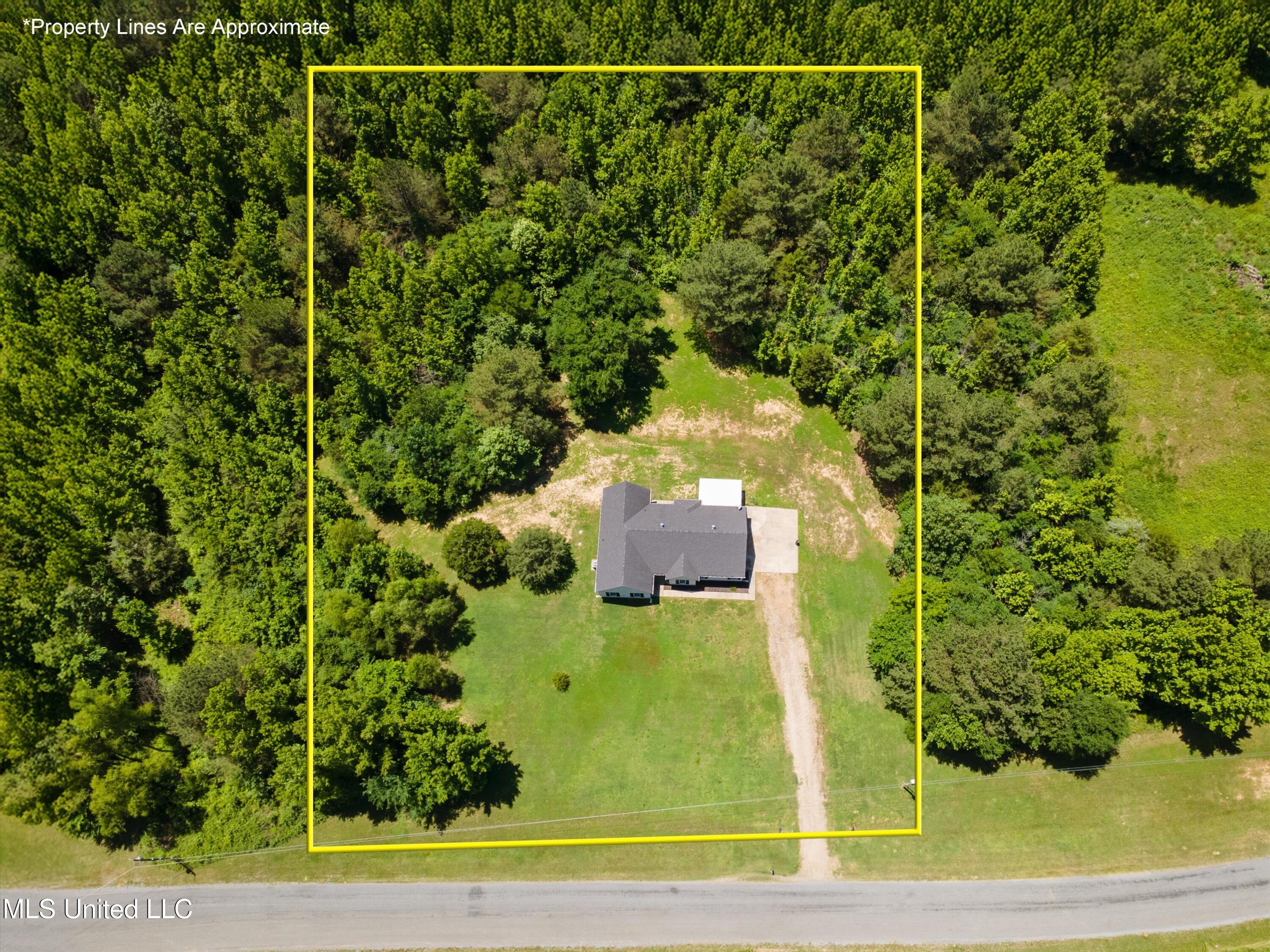 102 Whitetail Lane, Coldwater, Mississippi image 3