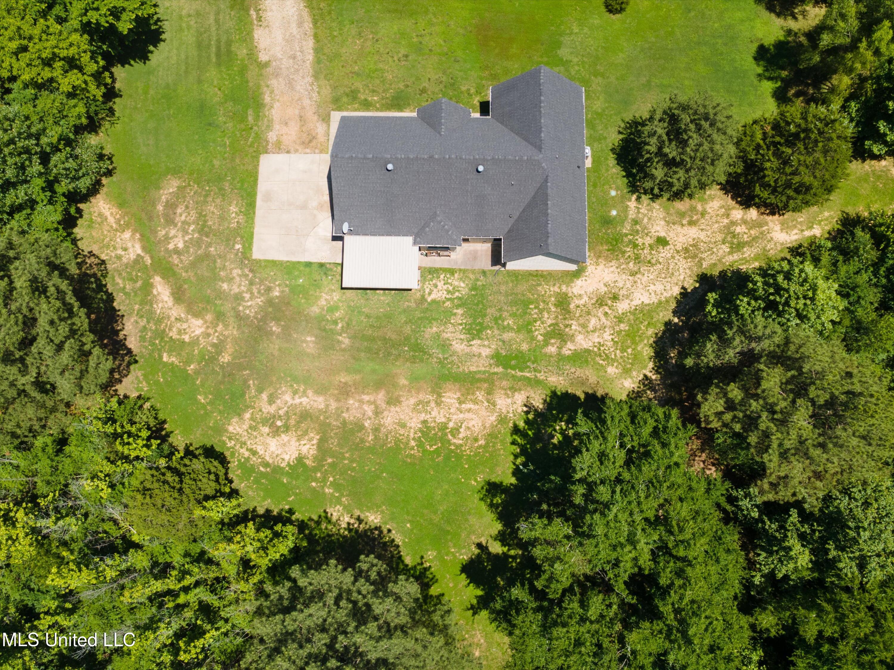 102 Whitetail Lane, Coldwater, Mississippi image 36
