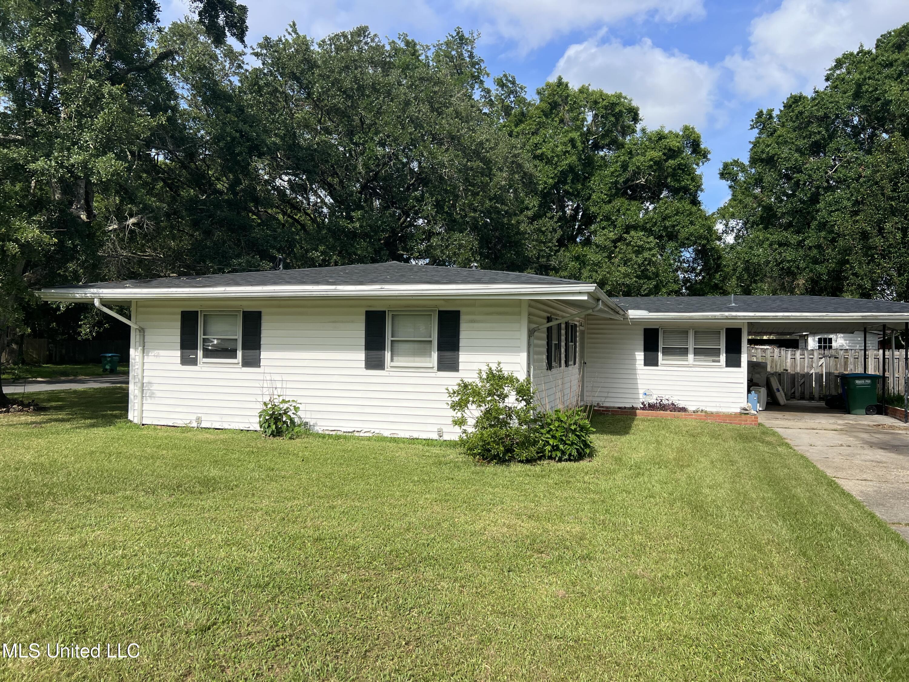 1910 Meadowbrook Street, Pascagoula, Mississippi image 2