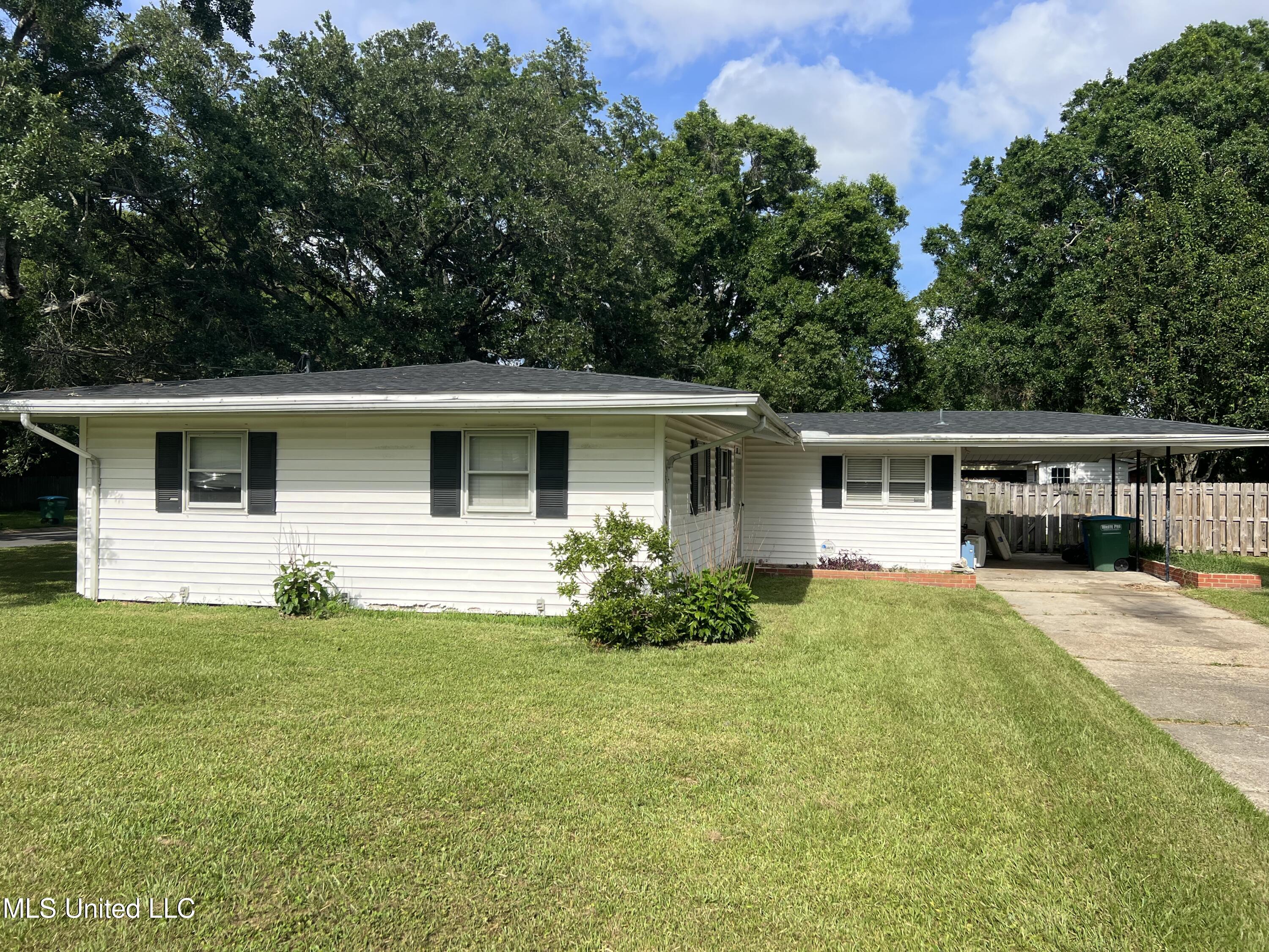 1910 Meadowbrook Street, Pascagoula, Mississippi image 1