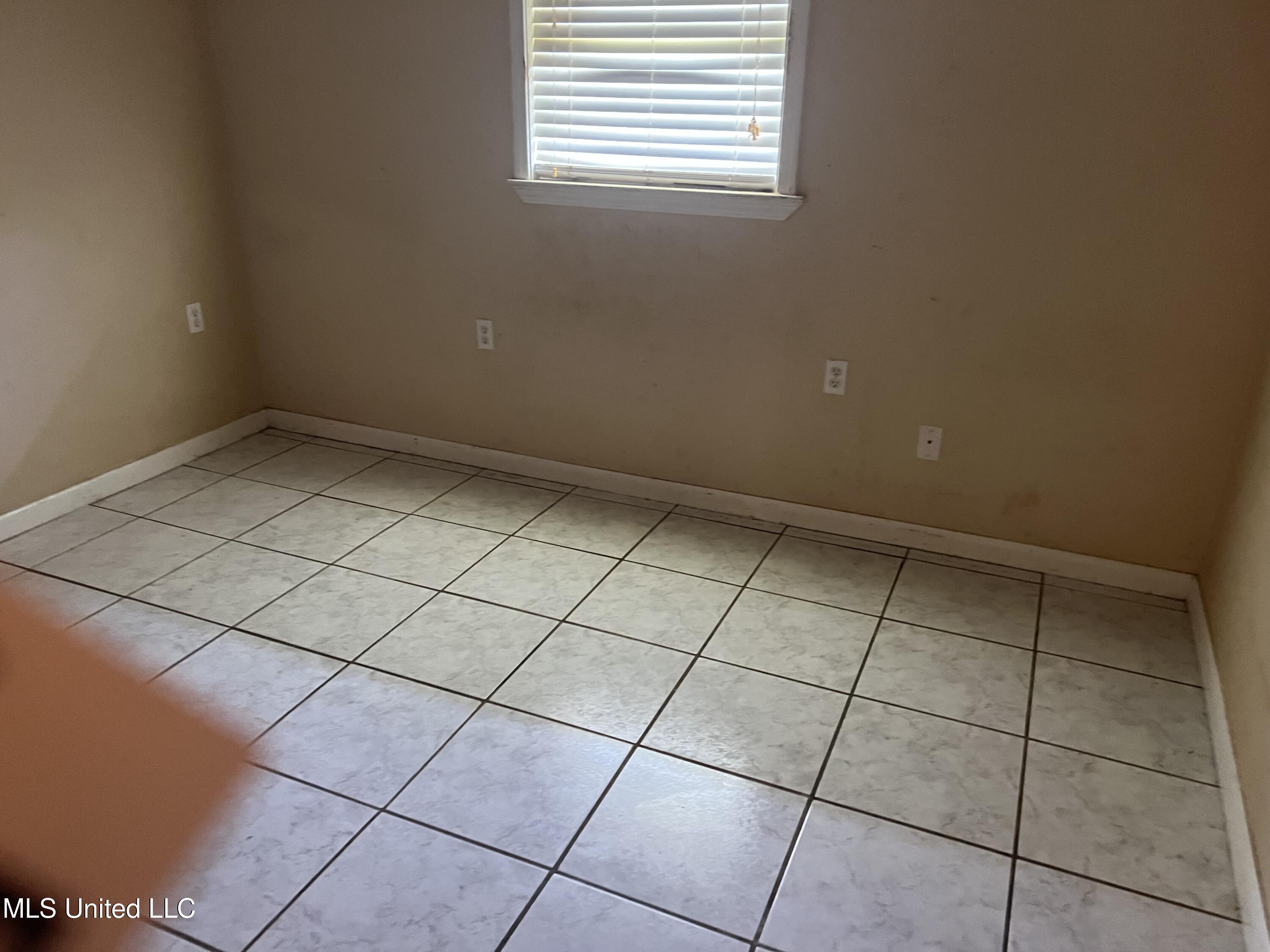 1910 Meadowbrook Street, Pascagoula, Mississippi image 15