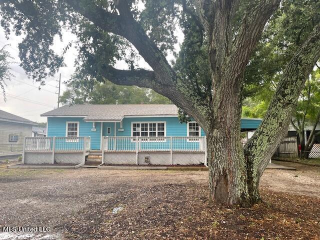 303 West Drive, Biloxi, Mississippi image 1