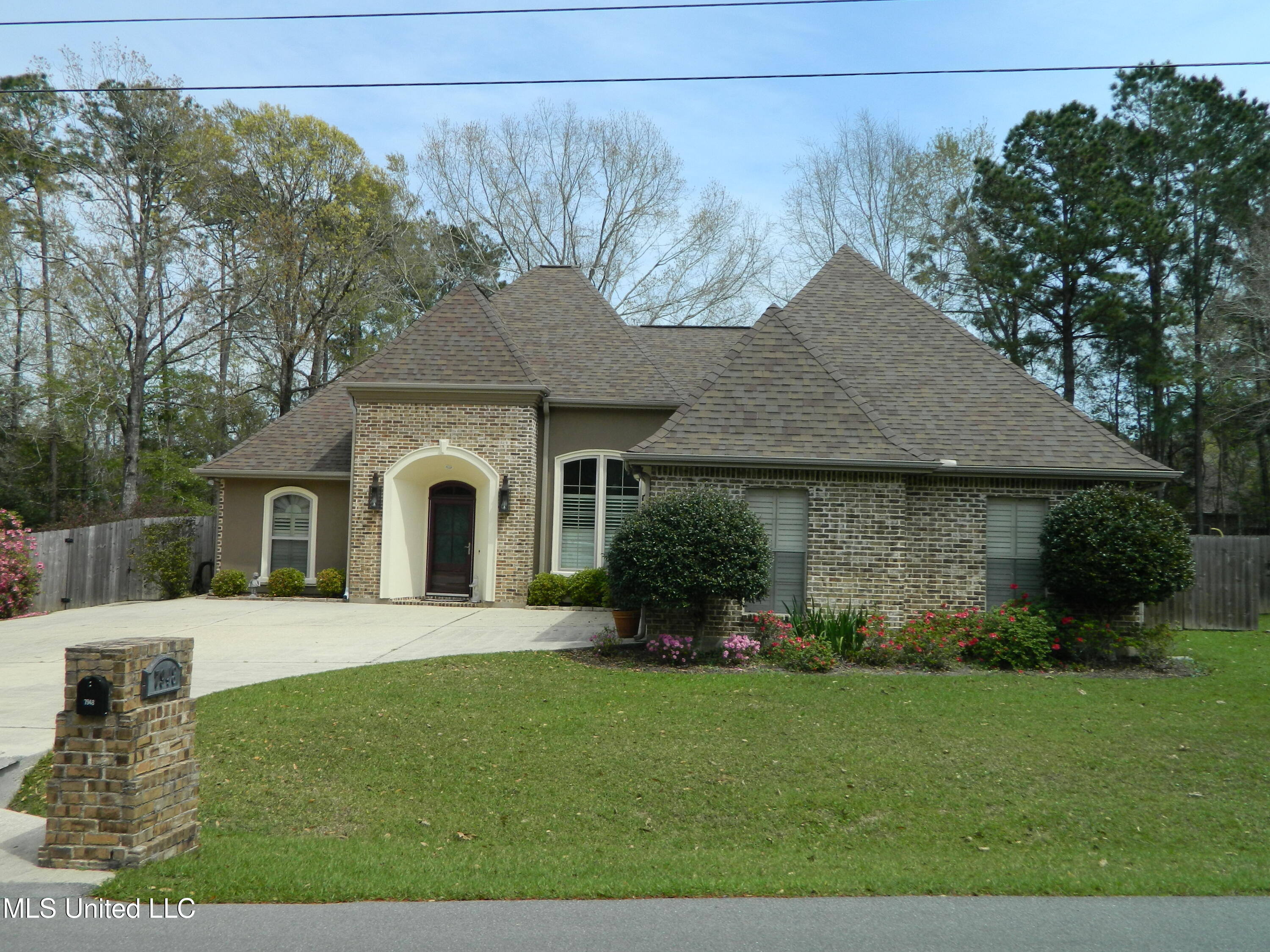 7948 Hilo Way, Diamondhead, Mississippi image 2