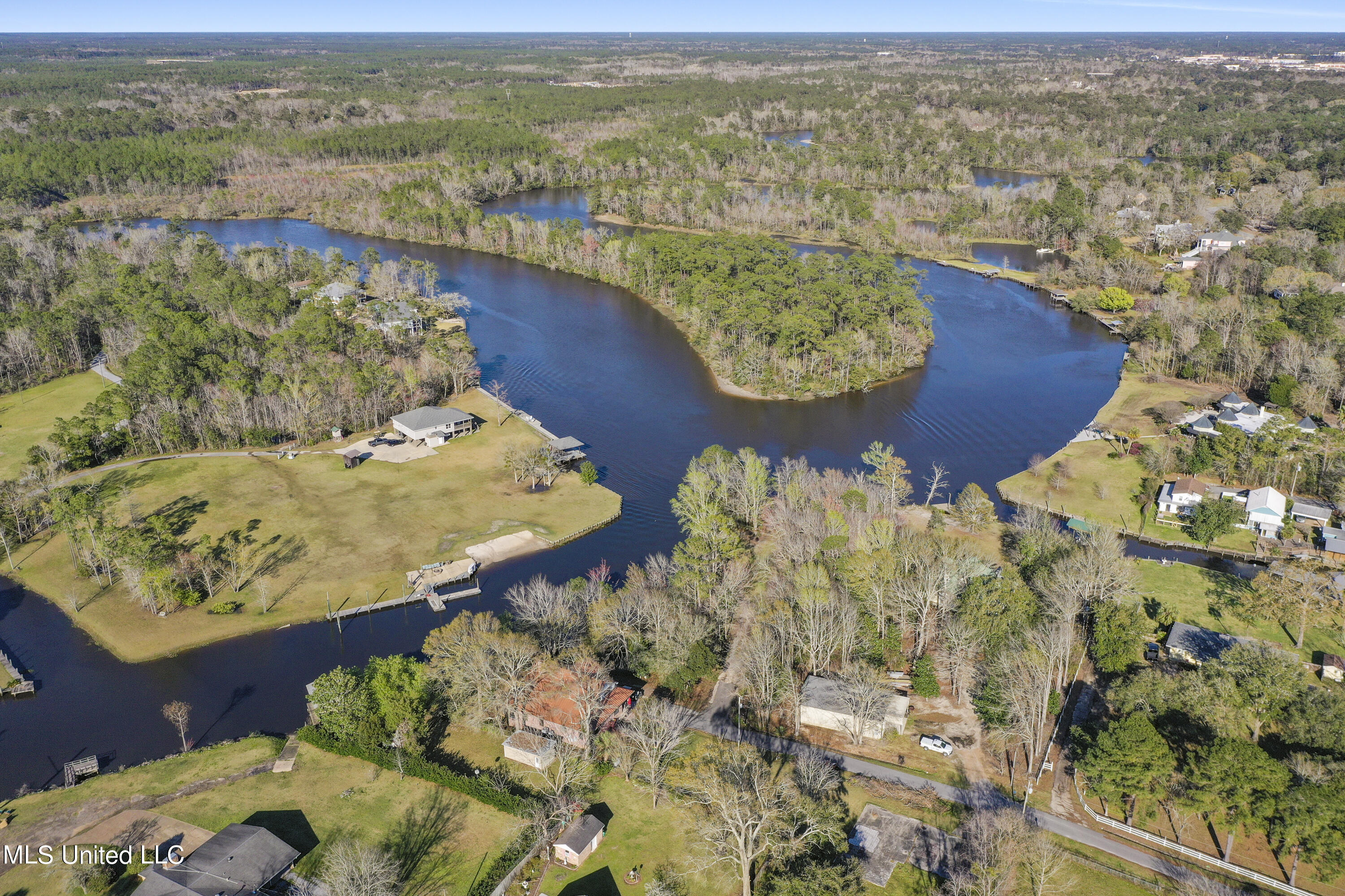 Silkwood Lane, Biloxi, Mississippi image 9