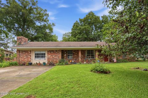 Townhouse For Sale - 221 Saint Augustine Drive<br/> Madison, MS 39110