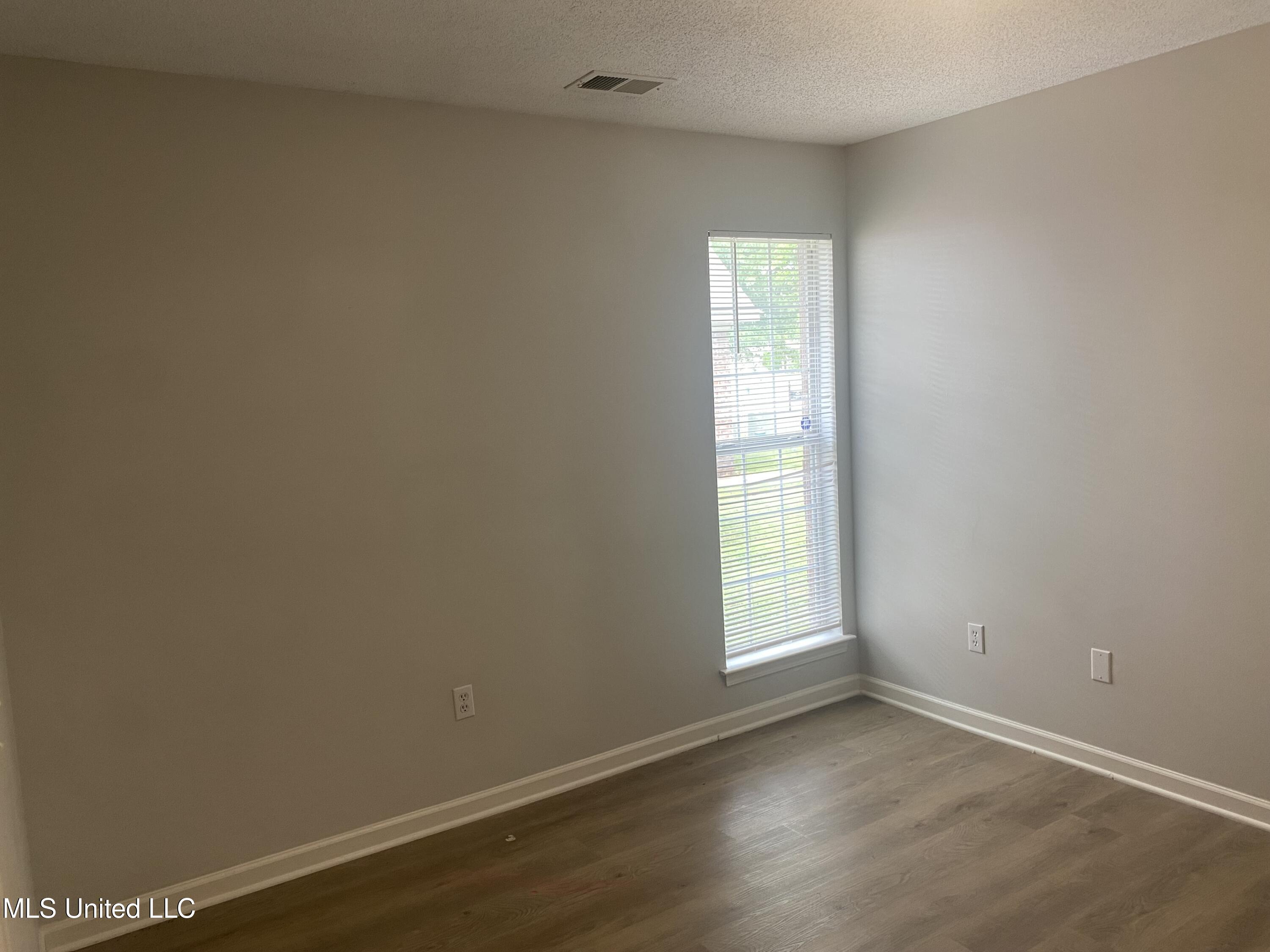 5593 Casey Lane, Southaven, Mississippi image 20