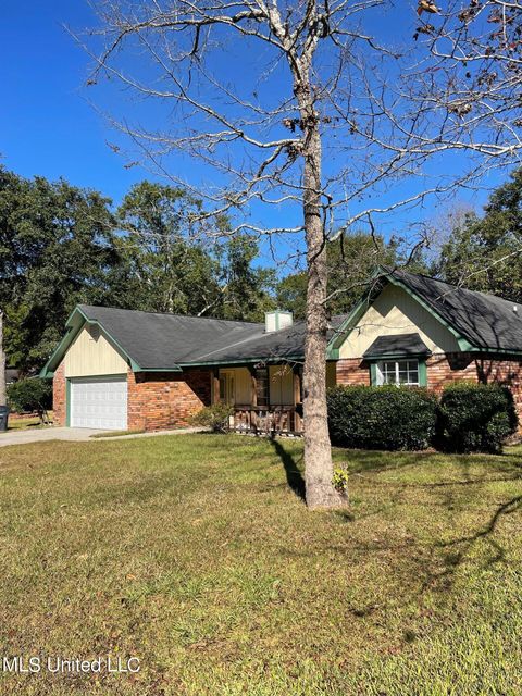 Single Family Residence in Ocean Springs MS 1017 Conley Circle.jpg