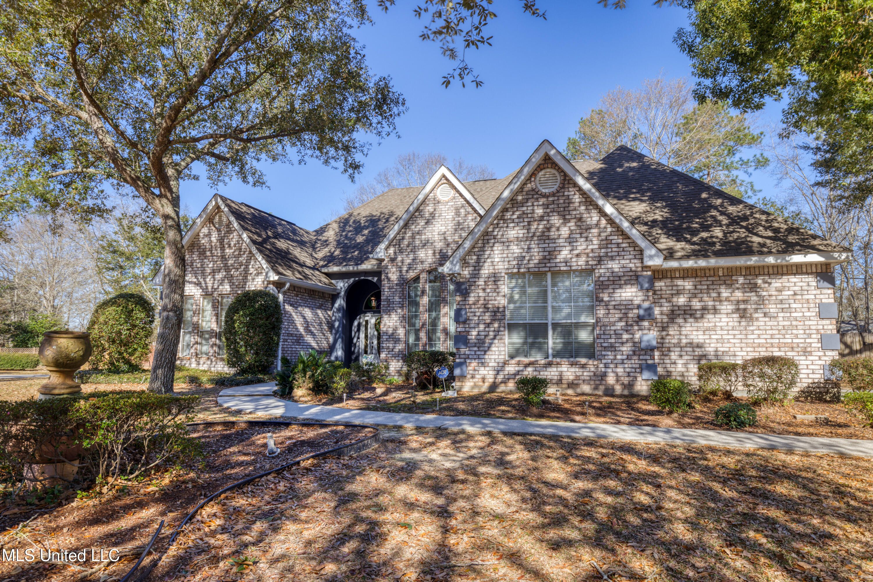 6051 The Wds Road, Picayune, Mississippi image 2