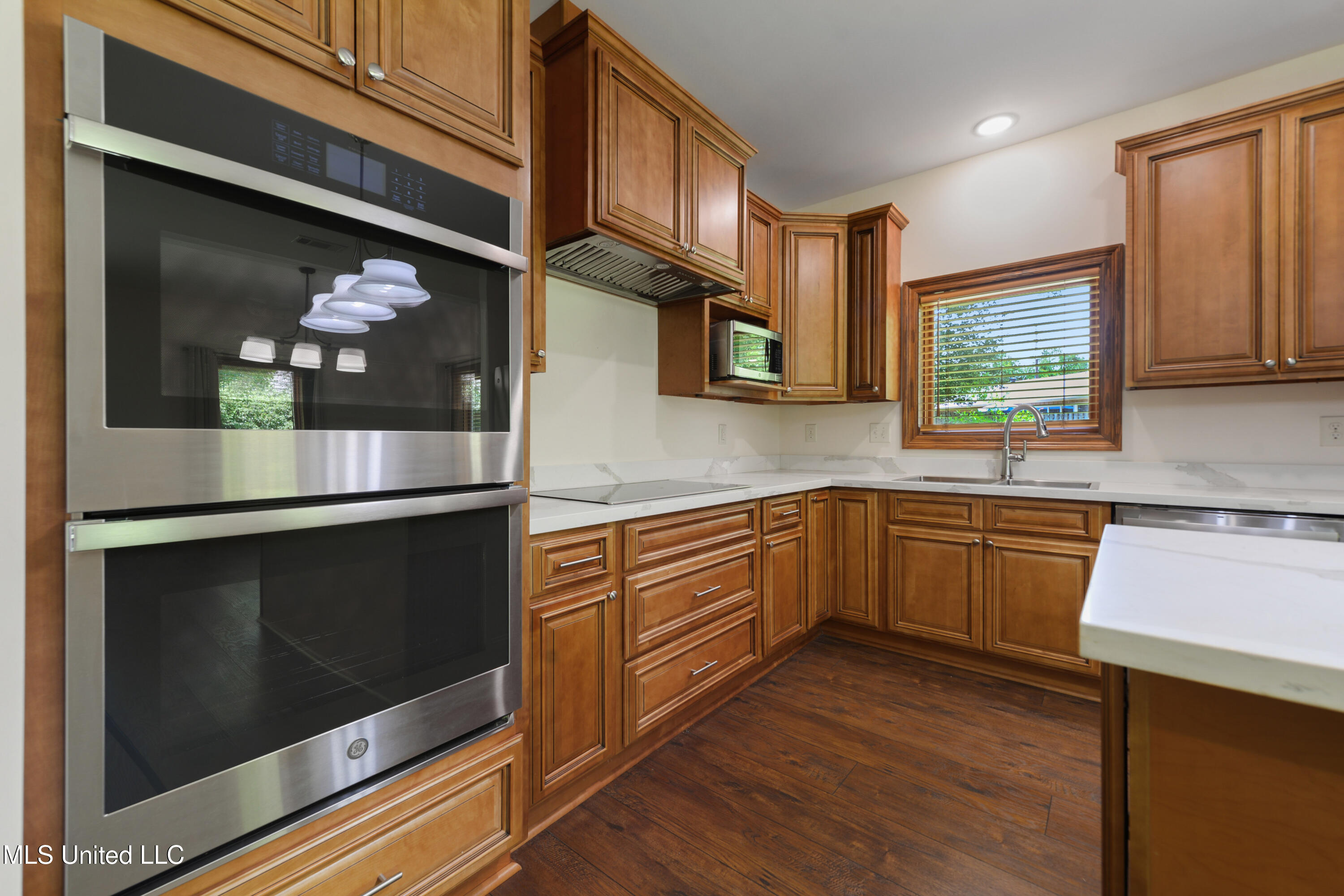648 Iona Court, Diamondhead, Mississippi image 3