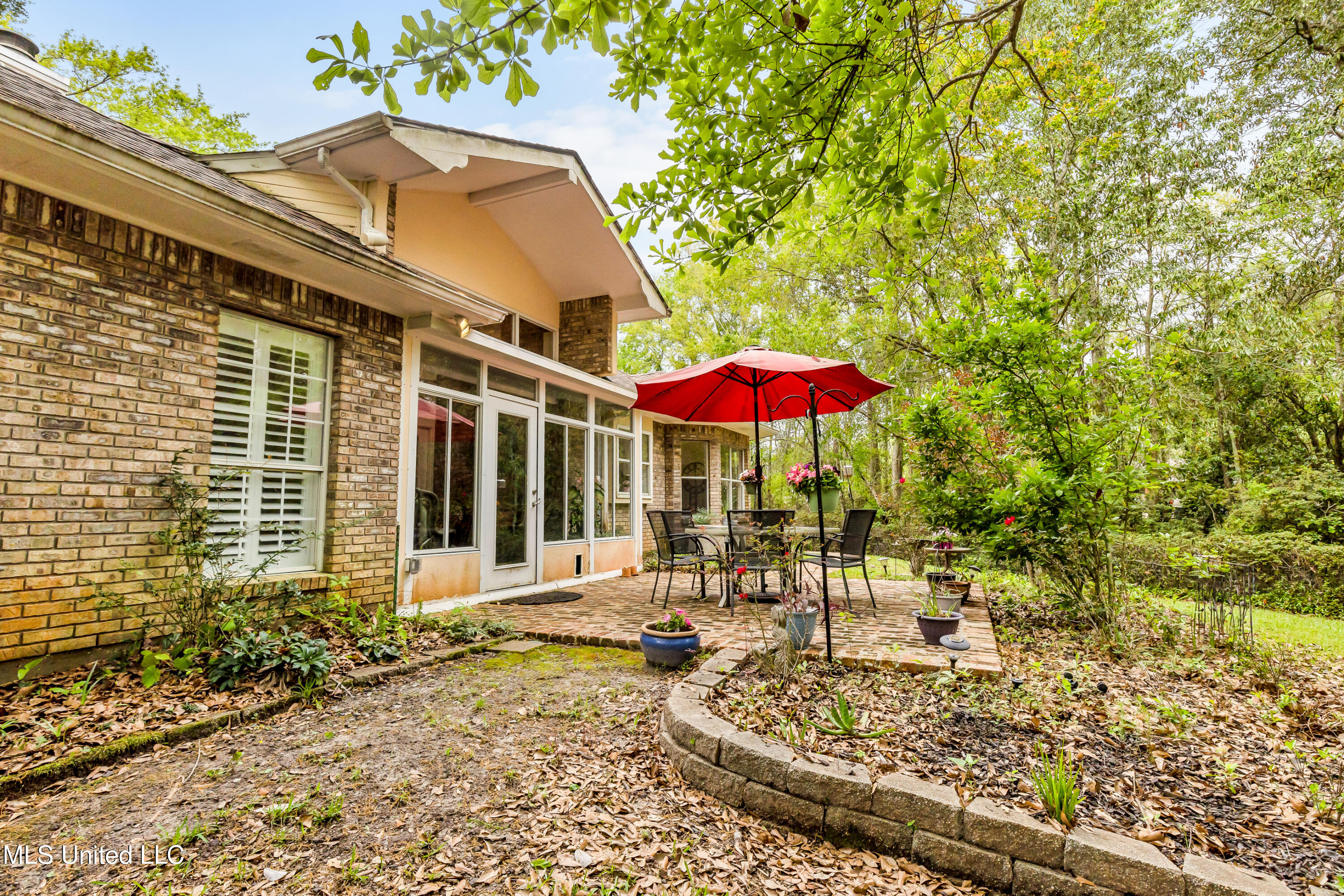 6644 Ahekolo Circle, Diamondhead, Mississippi image 23