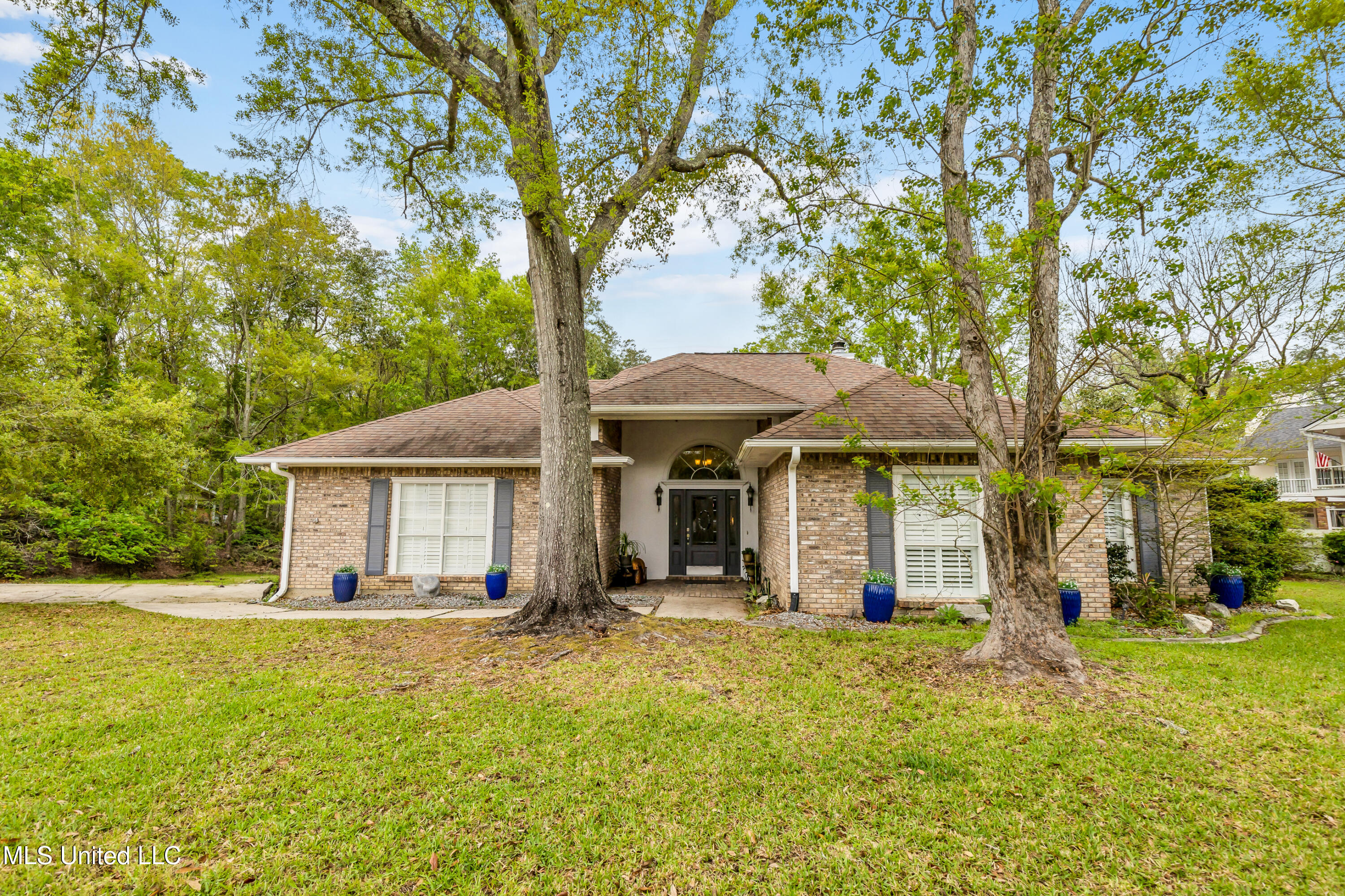 6644 Ahekolo Circle, Diamondhead, Mississippi image 2