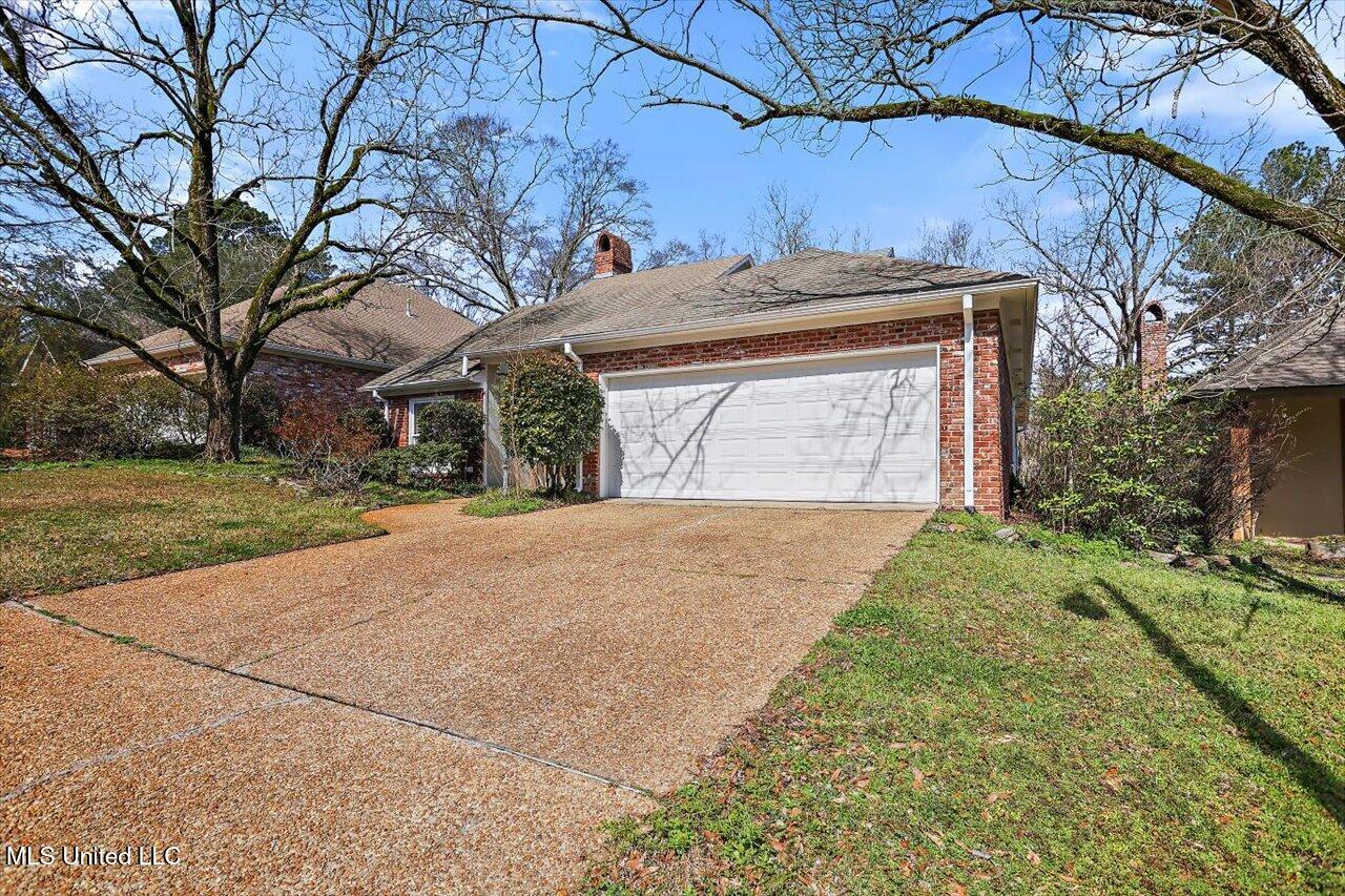 122 Sugaloch Cove, Jackson, Mississippi image 3