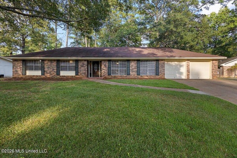 Homes For Sale - 72 Fern Valley Road<br/> Brandon, MS 39042